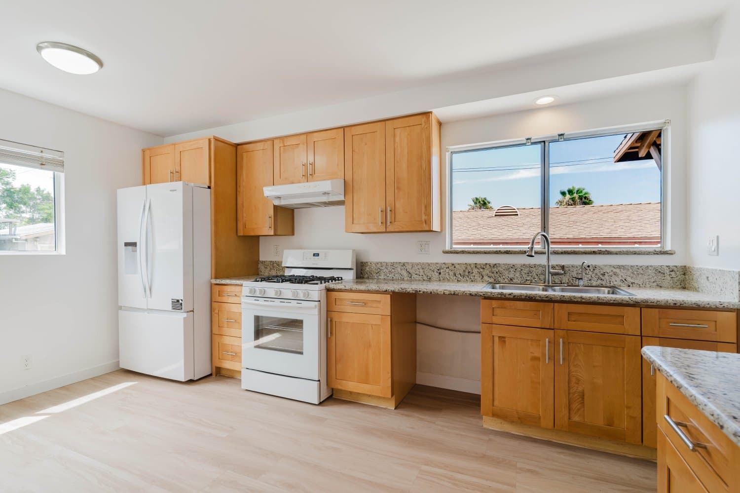 Tujunga House: 10539 Samoa Ave