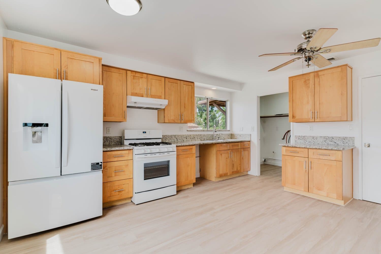 Tujunga House: 10539 Samoa Ave