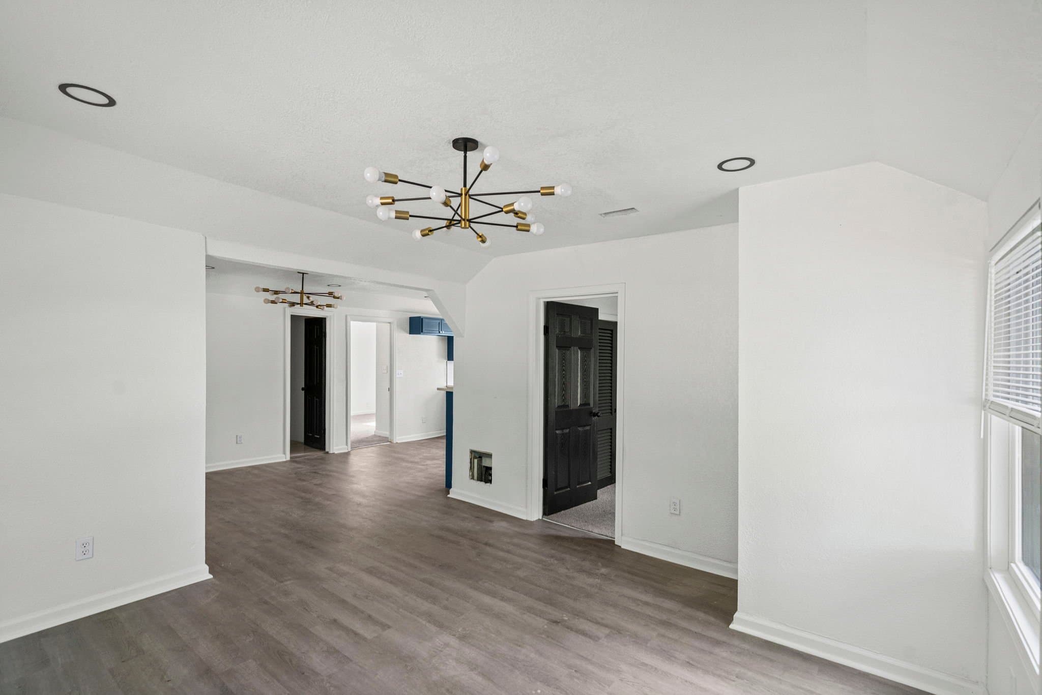 Kansas City House: 1236 E 83rd Ter