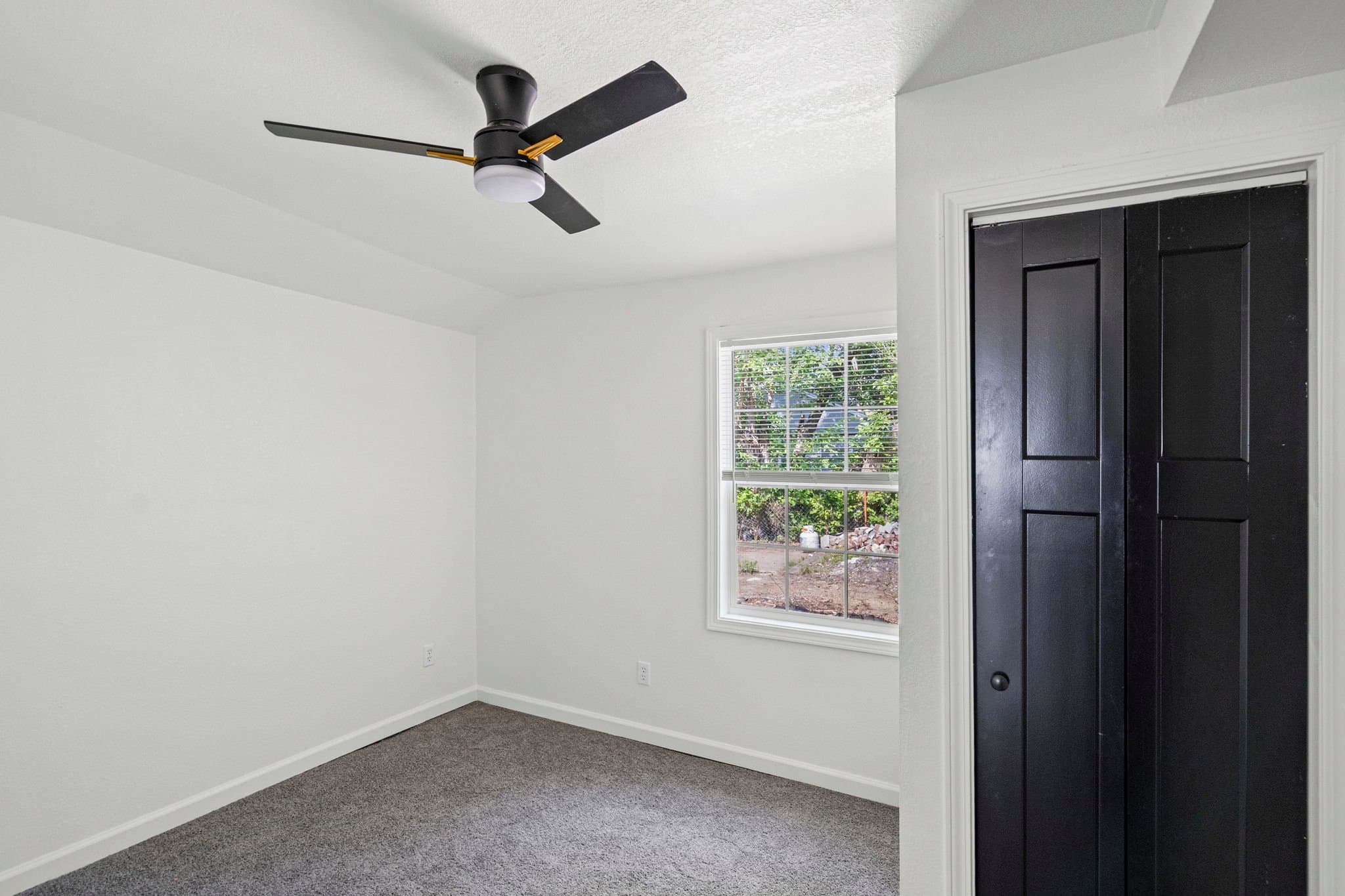 Kansas City House: 1236 E 83rd Ter