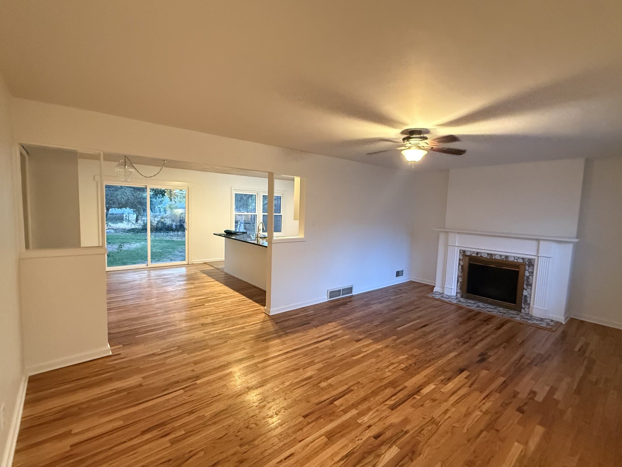 Salt Lake City House: 2998 E Louise Ave