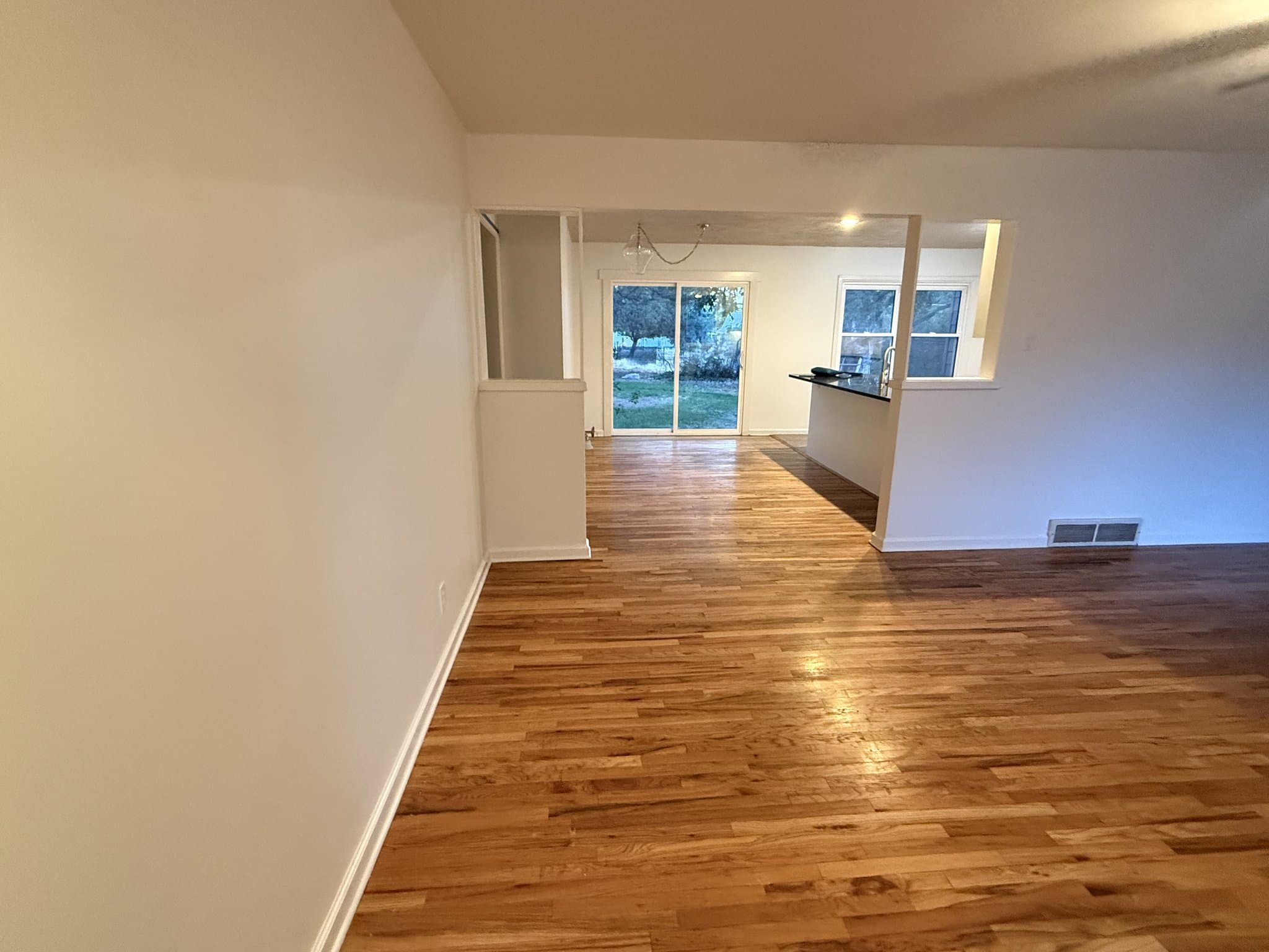 Salt Lake City House: 2998 E Louise Ave