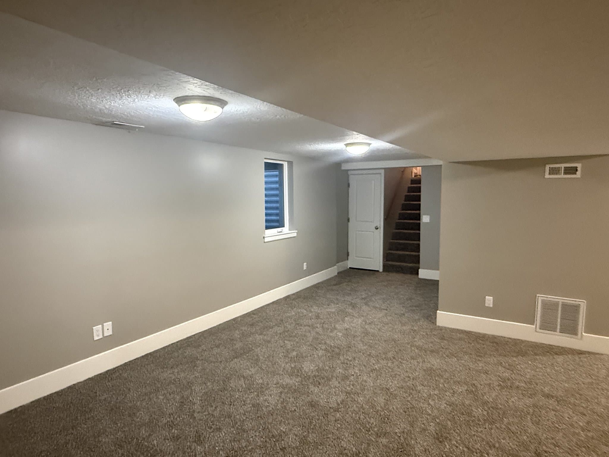 Salt Lake City House: 2998 E Louise Ave