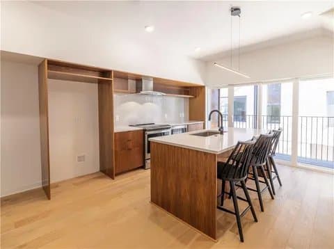 BENTONVILLE Condo: 406 SE MULBERRY CT