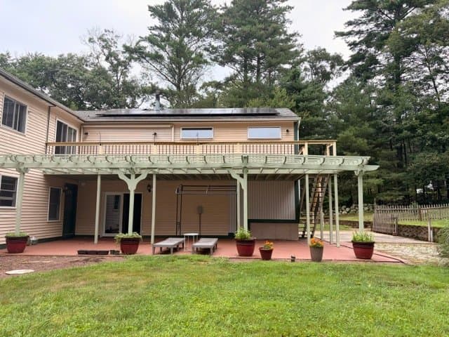 Hope Apartment: 426 Carpenter Rd