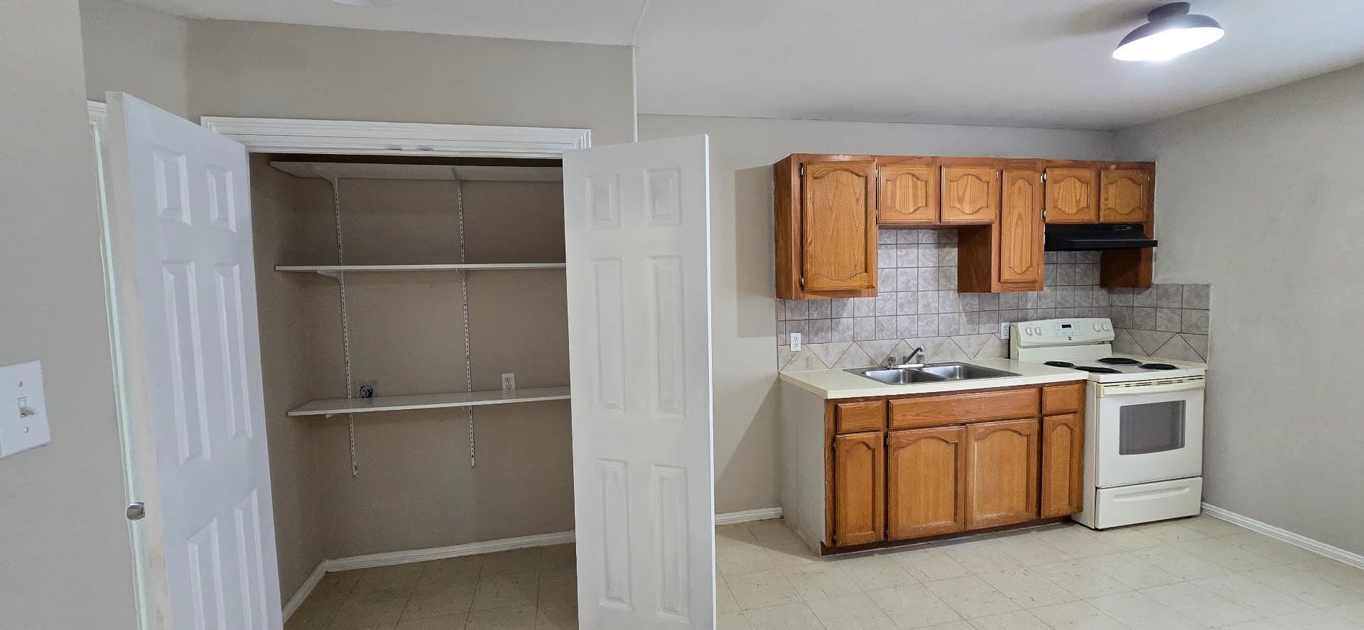 Mission Apartment: 5230 N. Inspiration Rd.