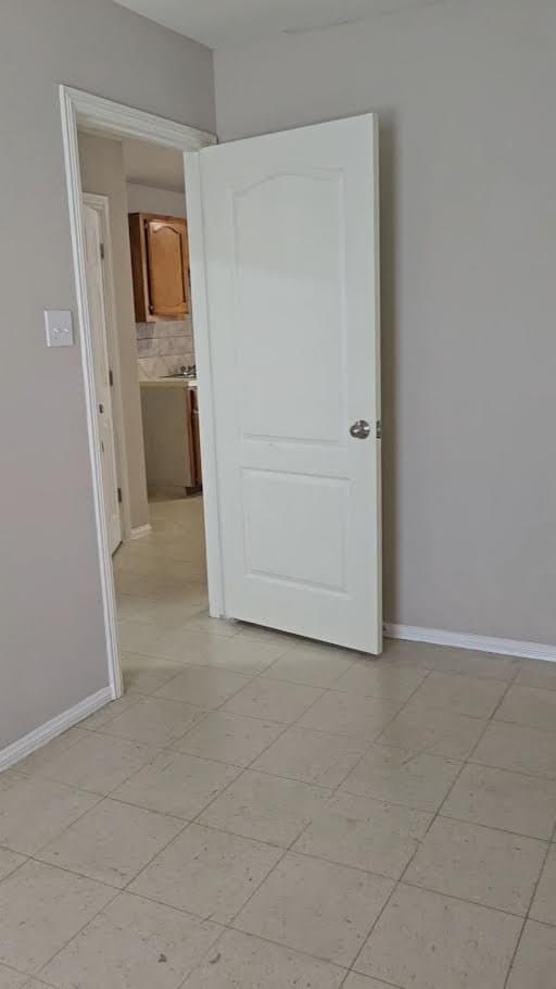 Mission Apartment: 5230 N. Inspiration Rd.