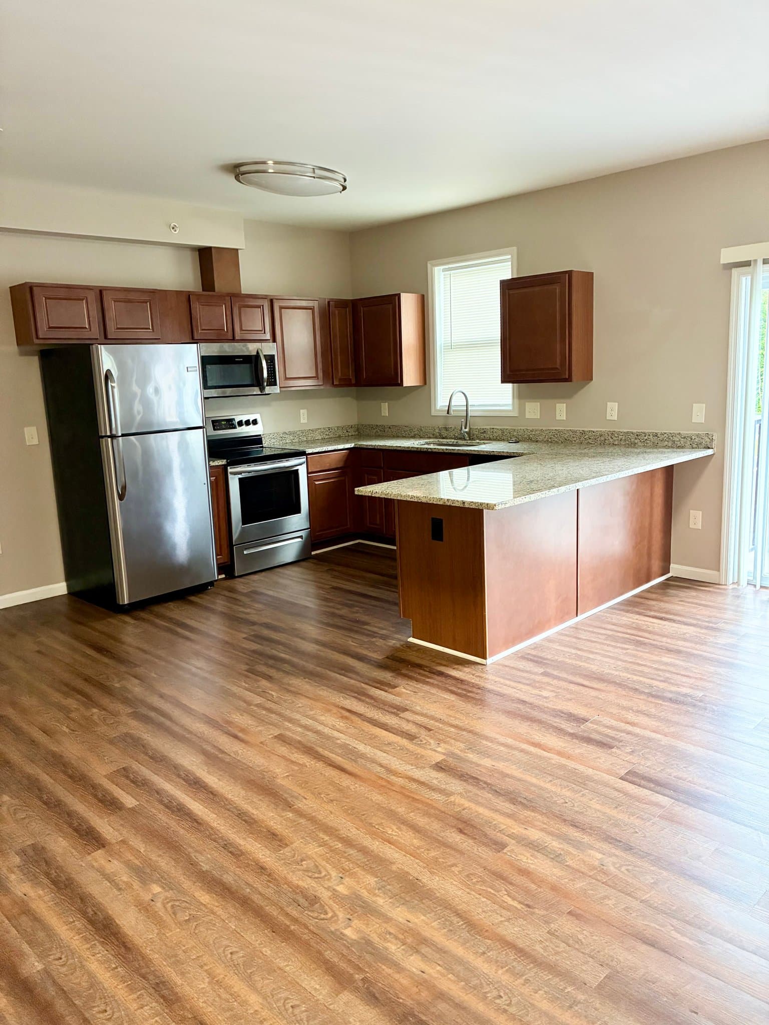 Cincinnati Apartment: 732 Ohio Pike