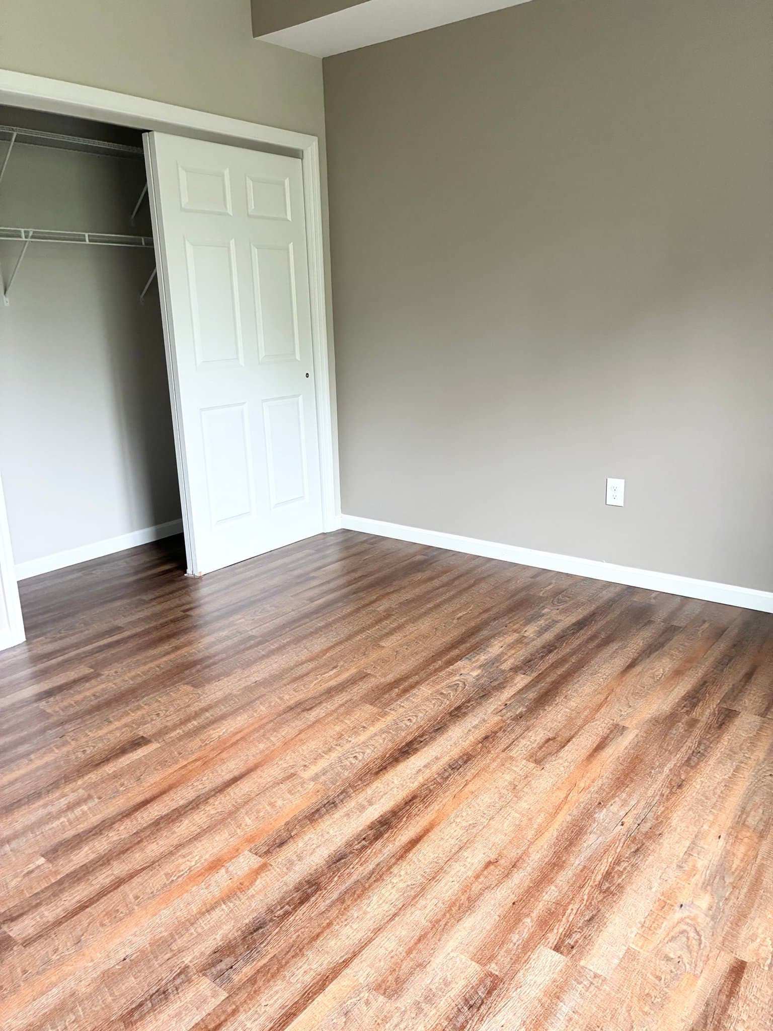 Cincinnati Apartment: 732 Ohio Pike