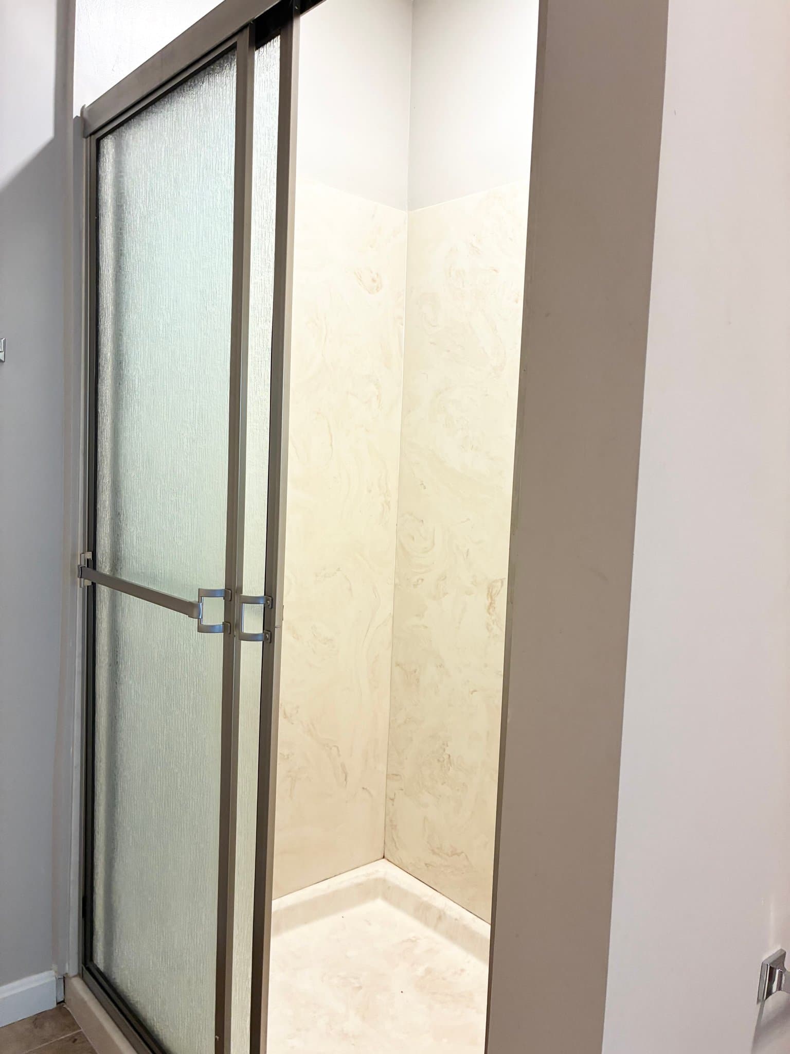 Cincinnati Apartment: 732 Ohio Pike