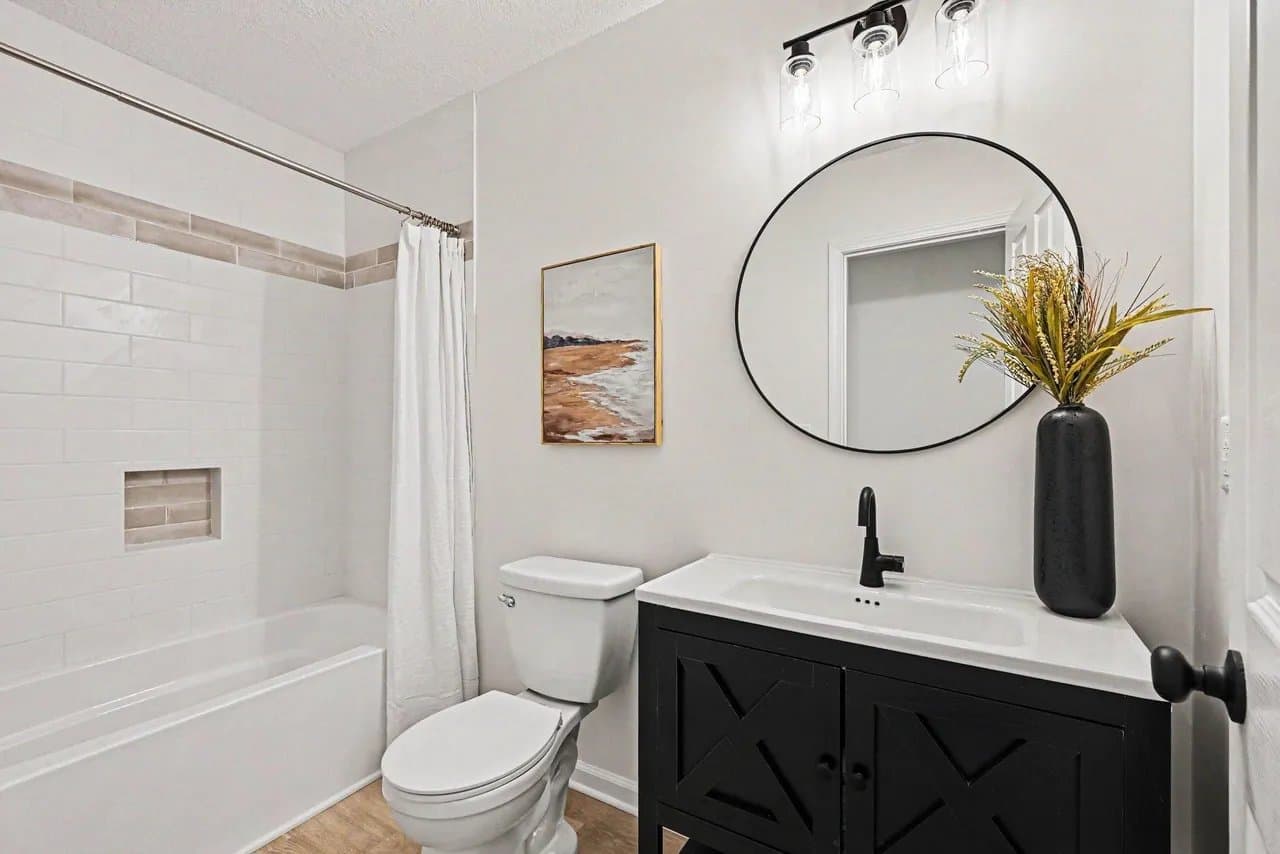 Mahtomedi House: 87 Juniper St