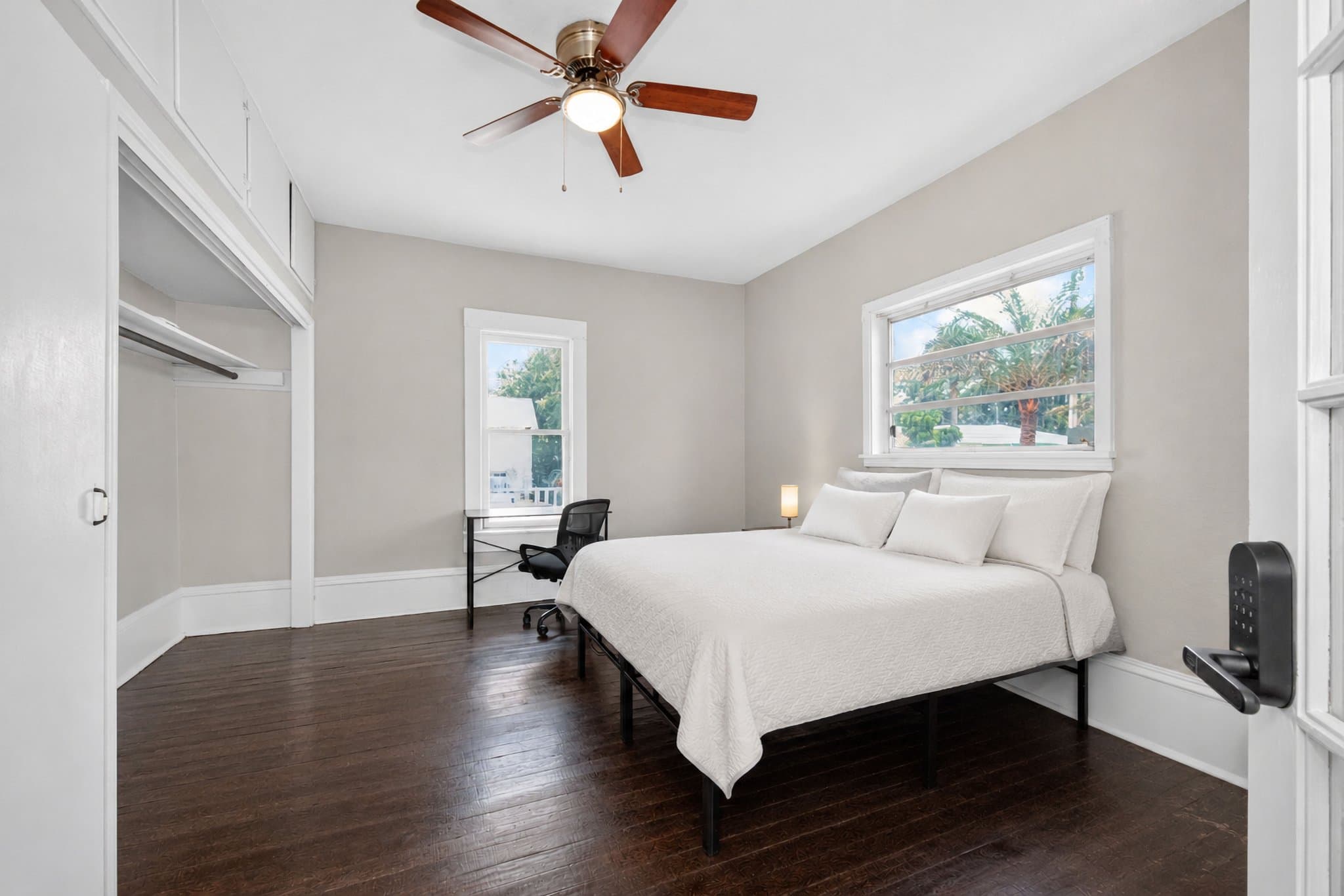 NEW SMYRNA BEACH Single Room: 306 MURRAY STREET