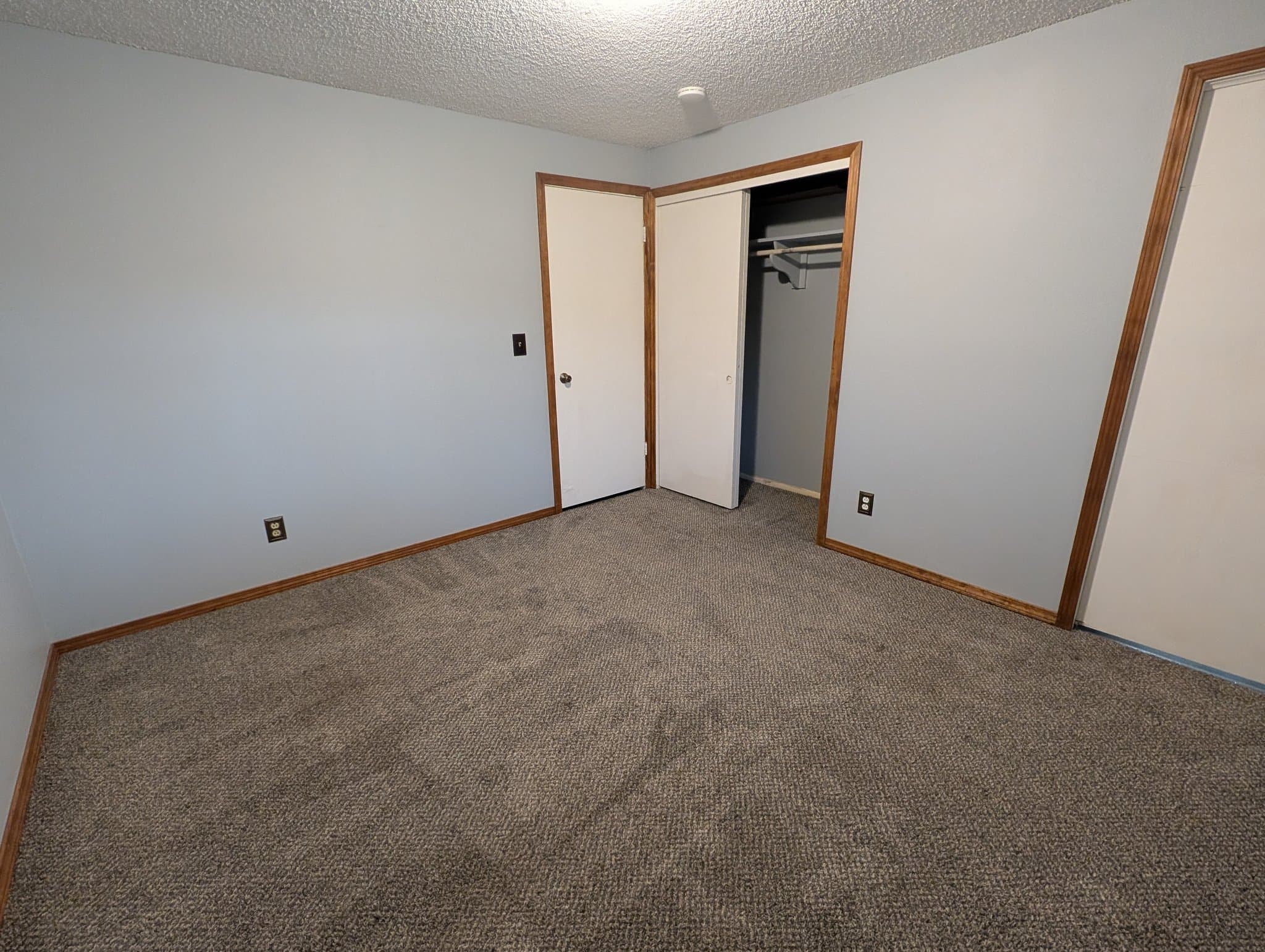 Yakima House: 13701 Douglas Rd