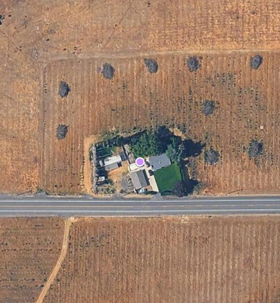 Yakima House: 13701 Douglas Rd