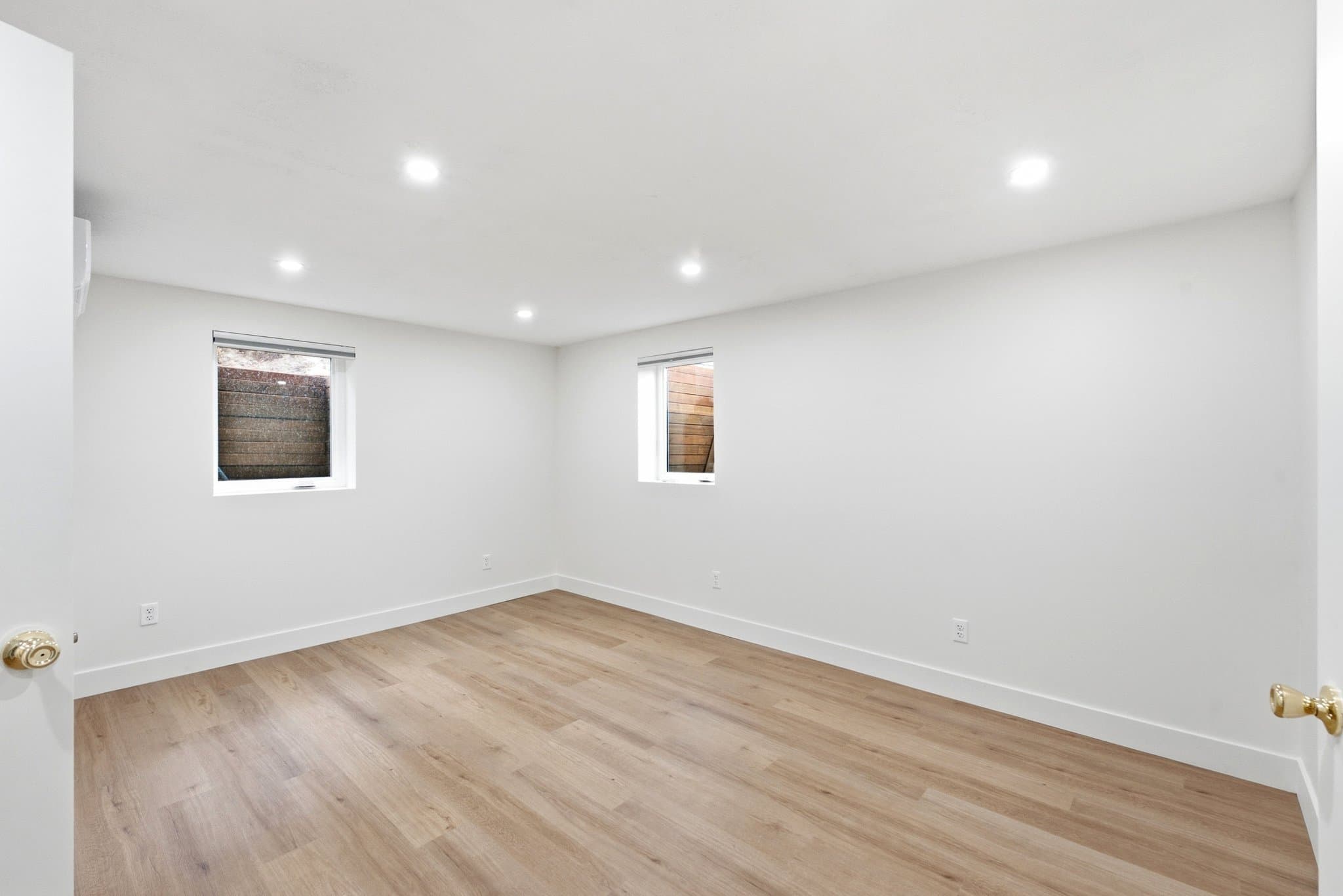 Sandy House: 8284 S 745 E