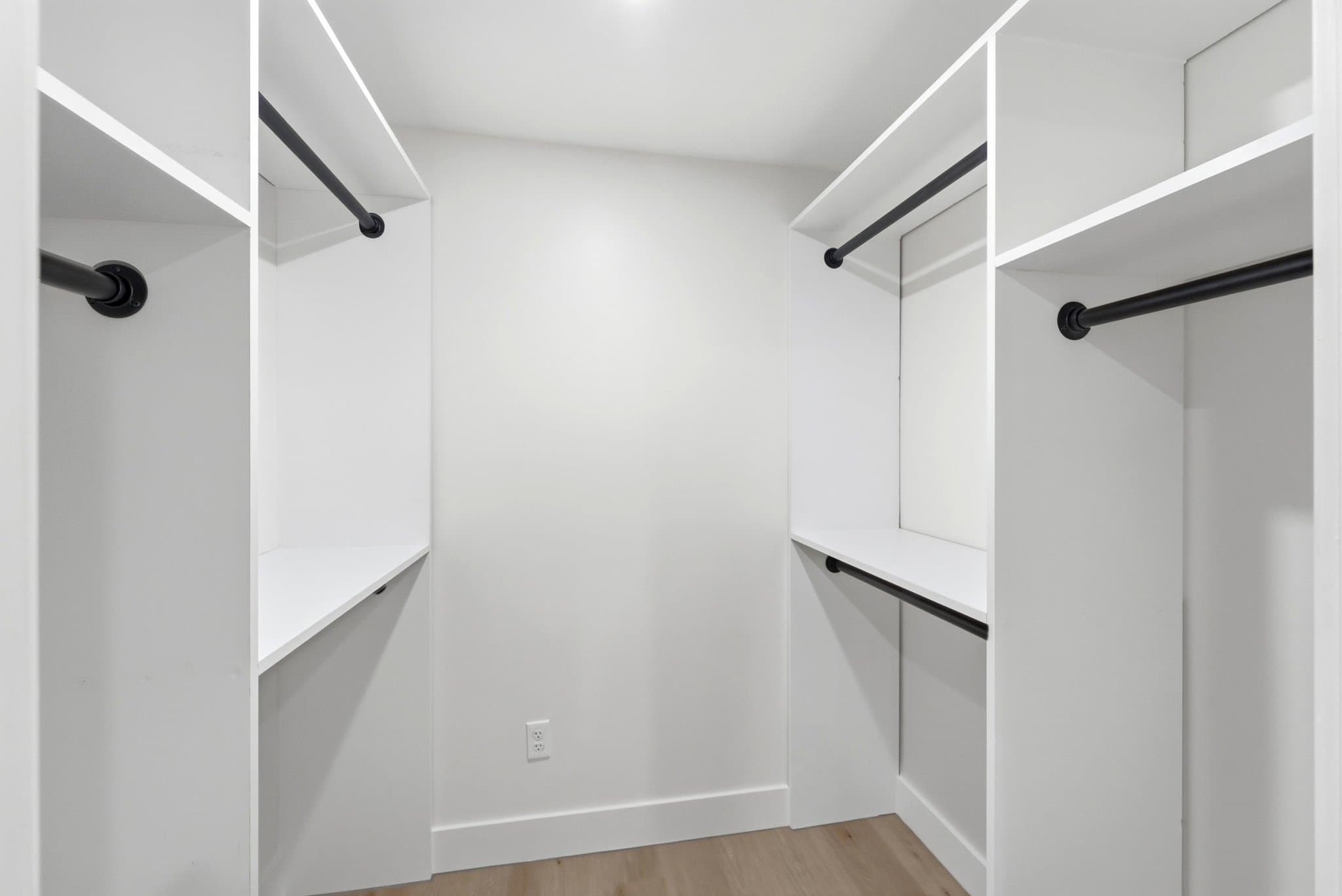 Sandy House: 8284 S 745 E