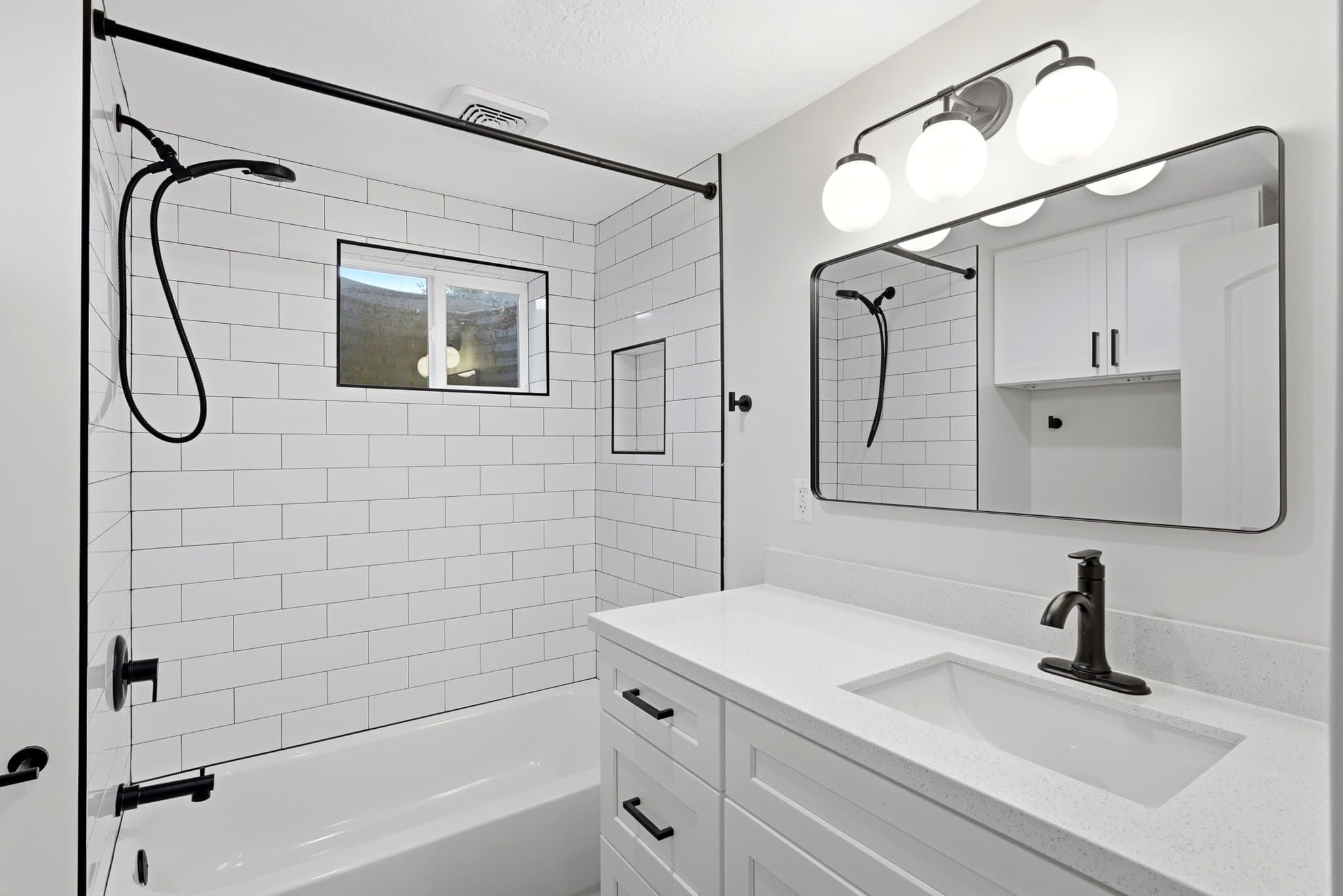 Sandy House: 8284 S 745 E