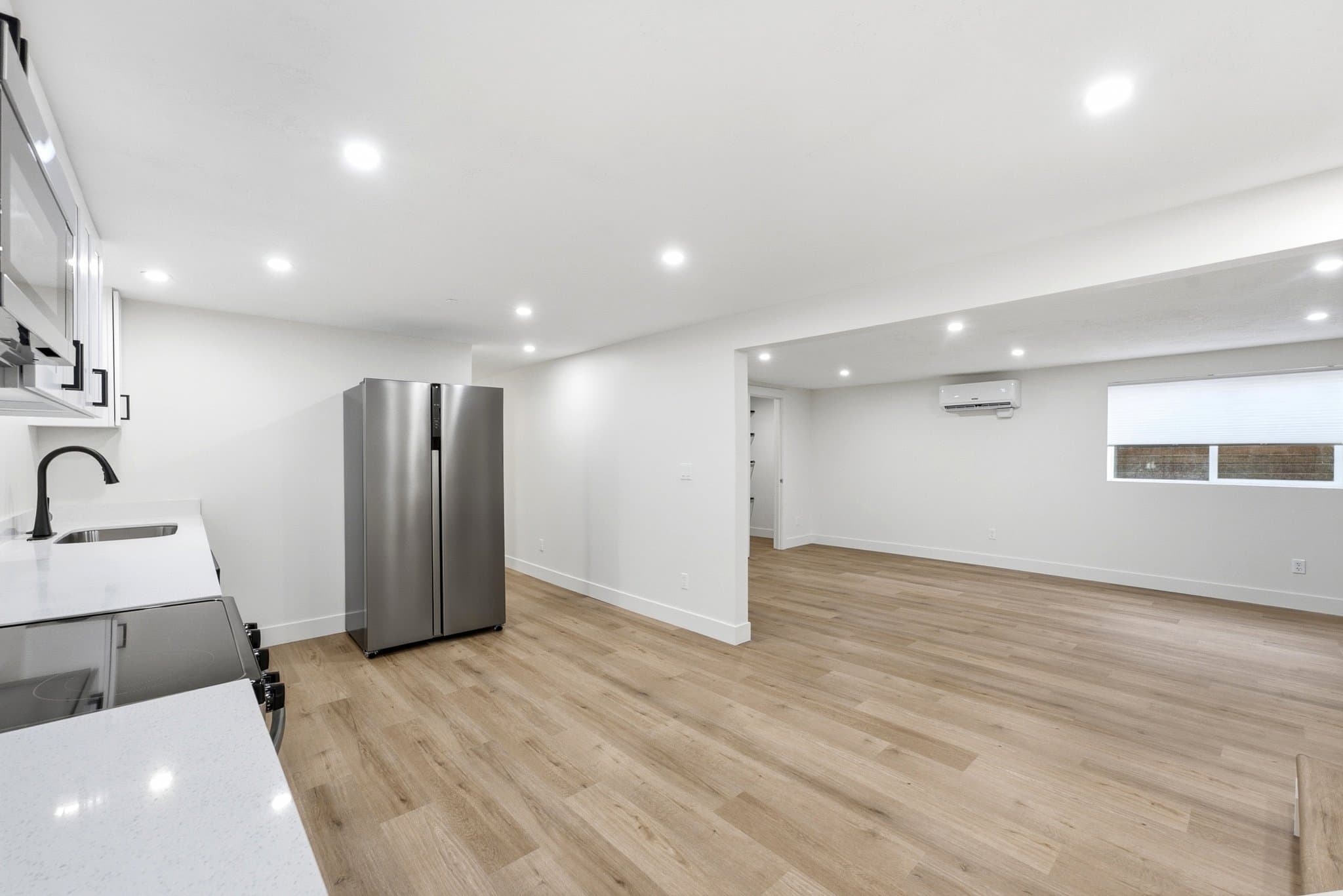 Sandy House: 8284 S 745 E