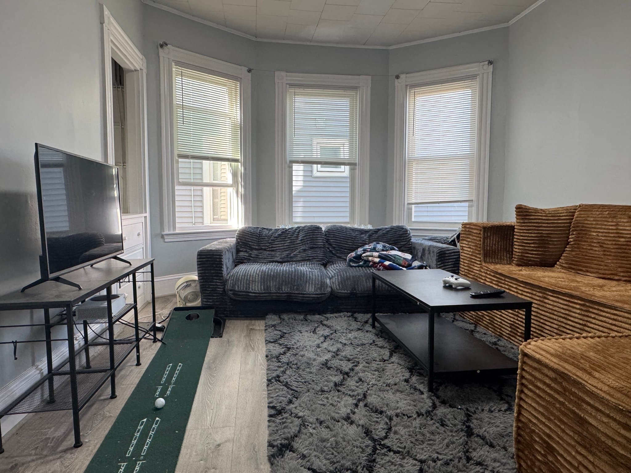 Somerville Single Room: 43 Bradley St.