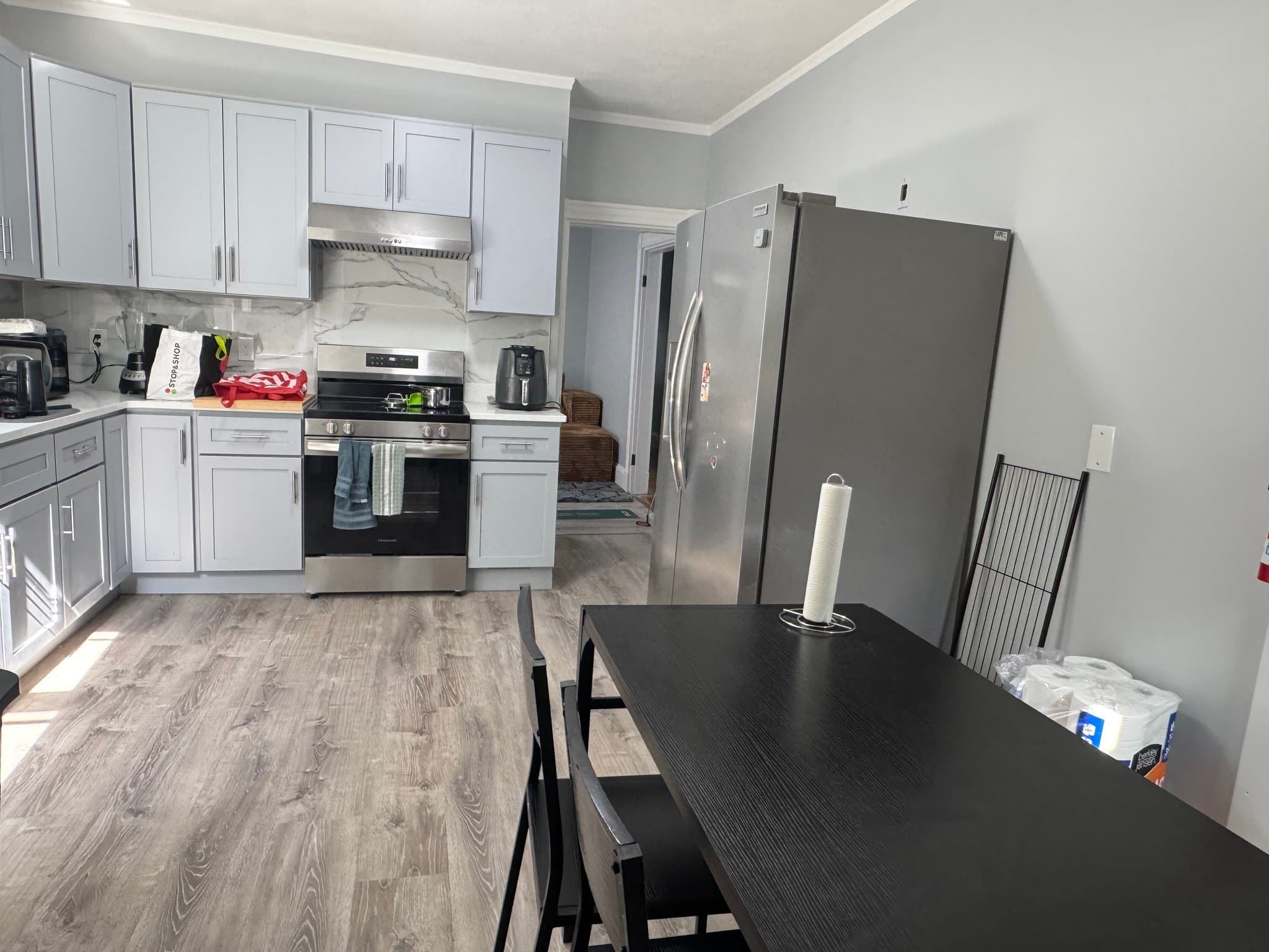 Somerville Single Room: 43 Bradley St.