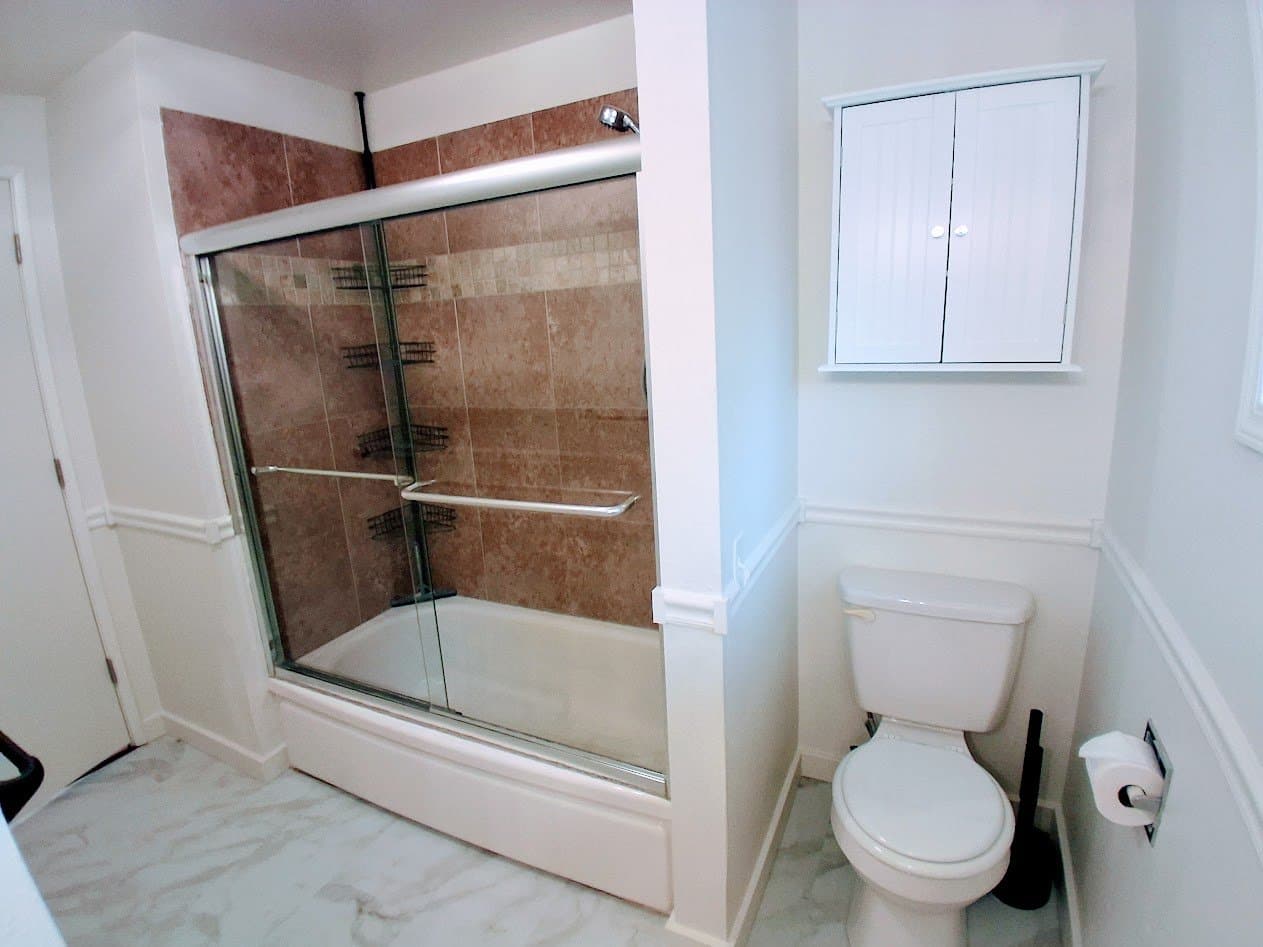 Prineville Single Room: 615 NE Fairview St