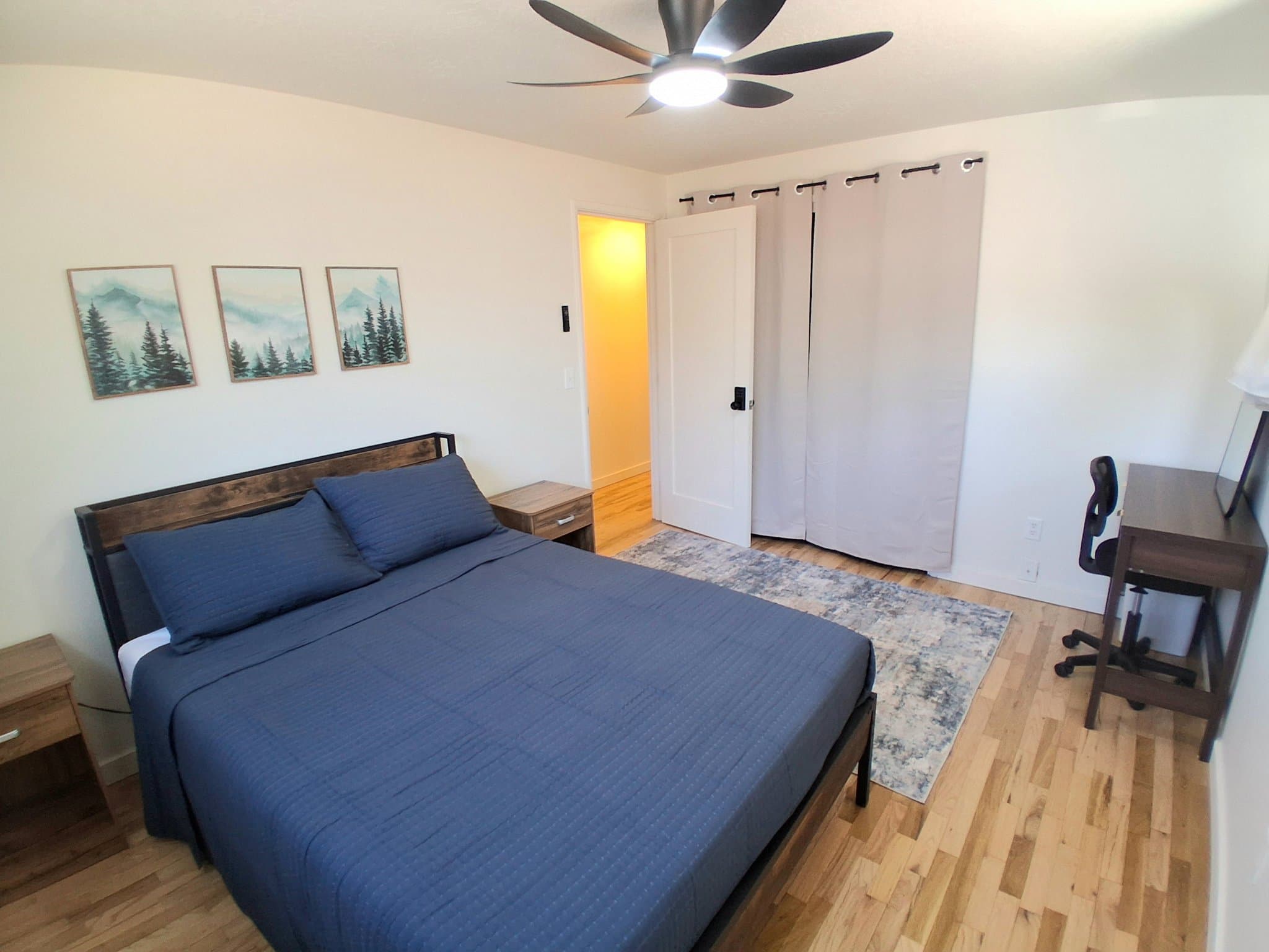 Prineville Single Room: 615 NE Fairview St