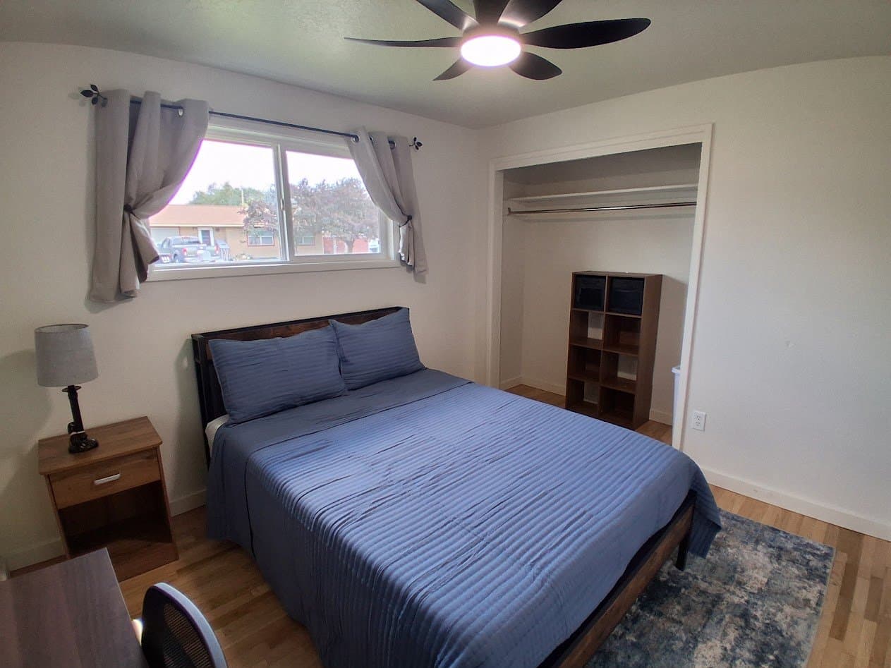Prineville Single Room: 615 NE Fairview