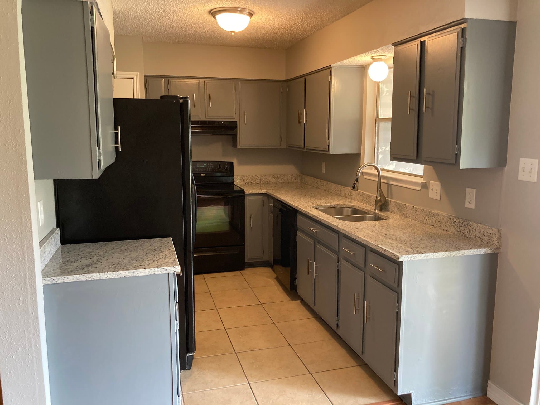 San Antonio House: 4527 Lakebend West Dr