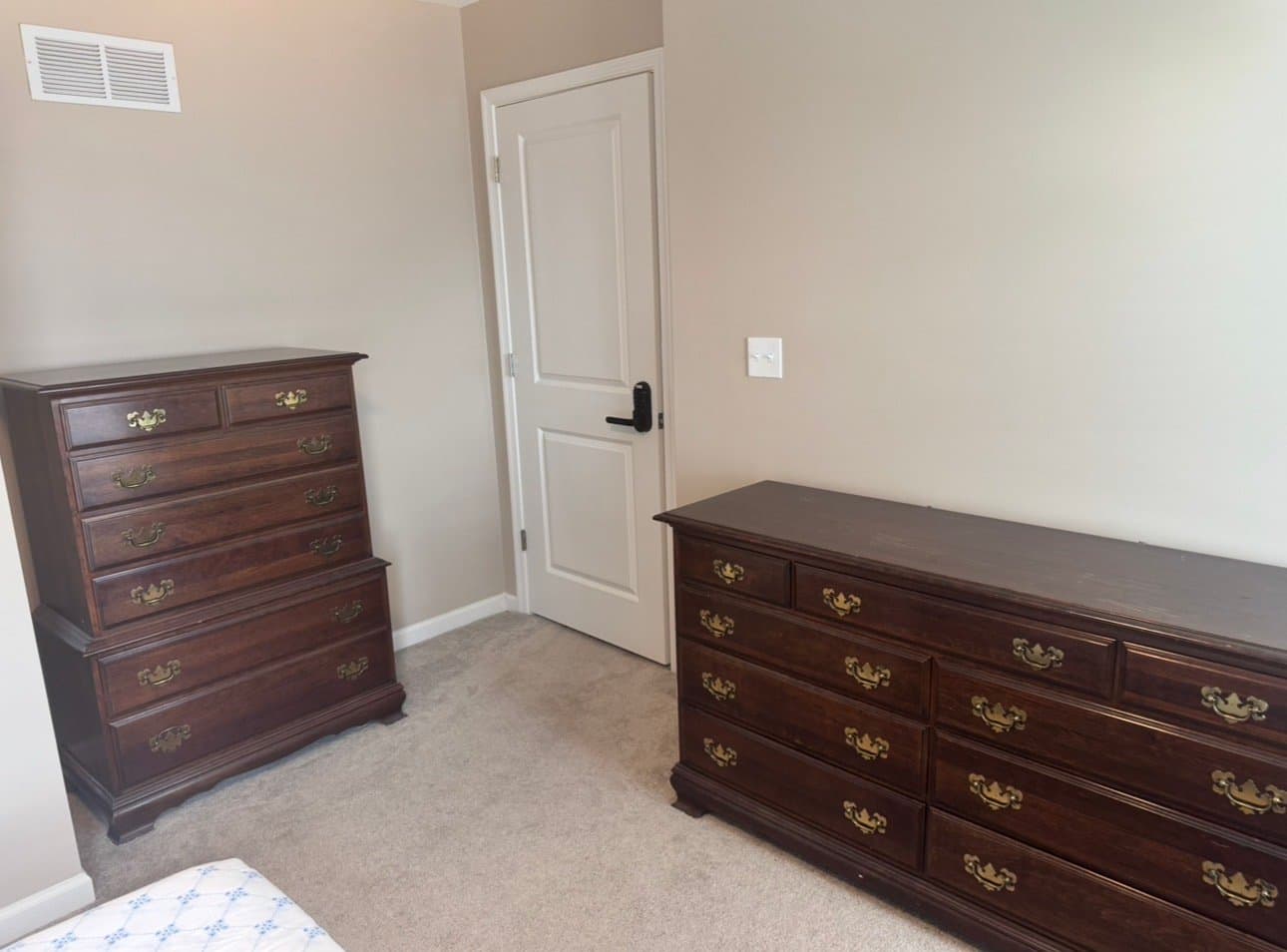 Middletown Single Room: 1909 Gladys Street