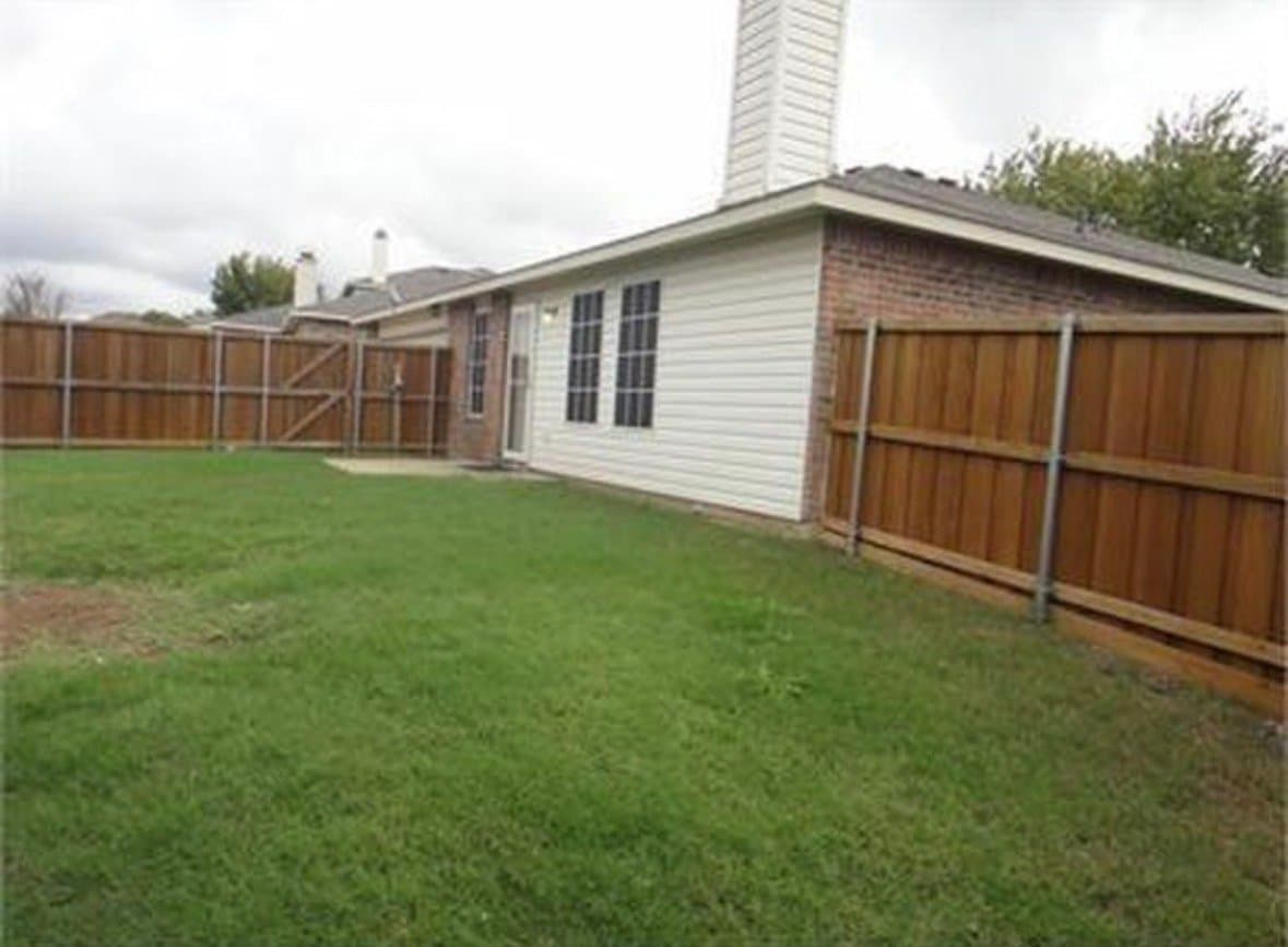 Rockwall House: 1414 Lochspring Dr.