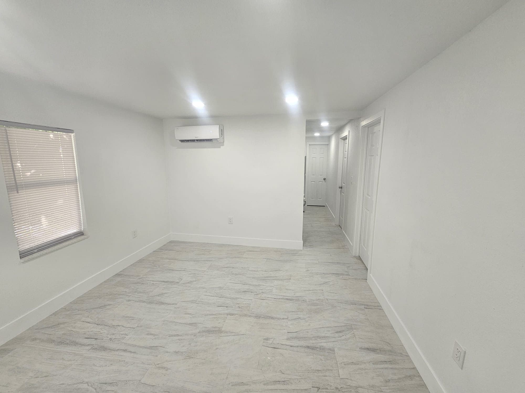 Miami House: 1915 NW 82 ST