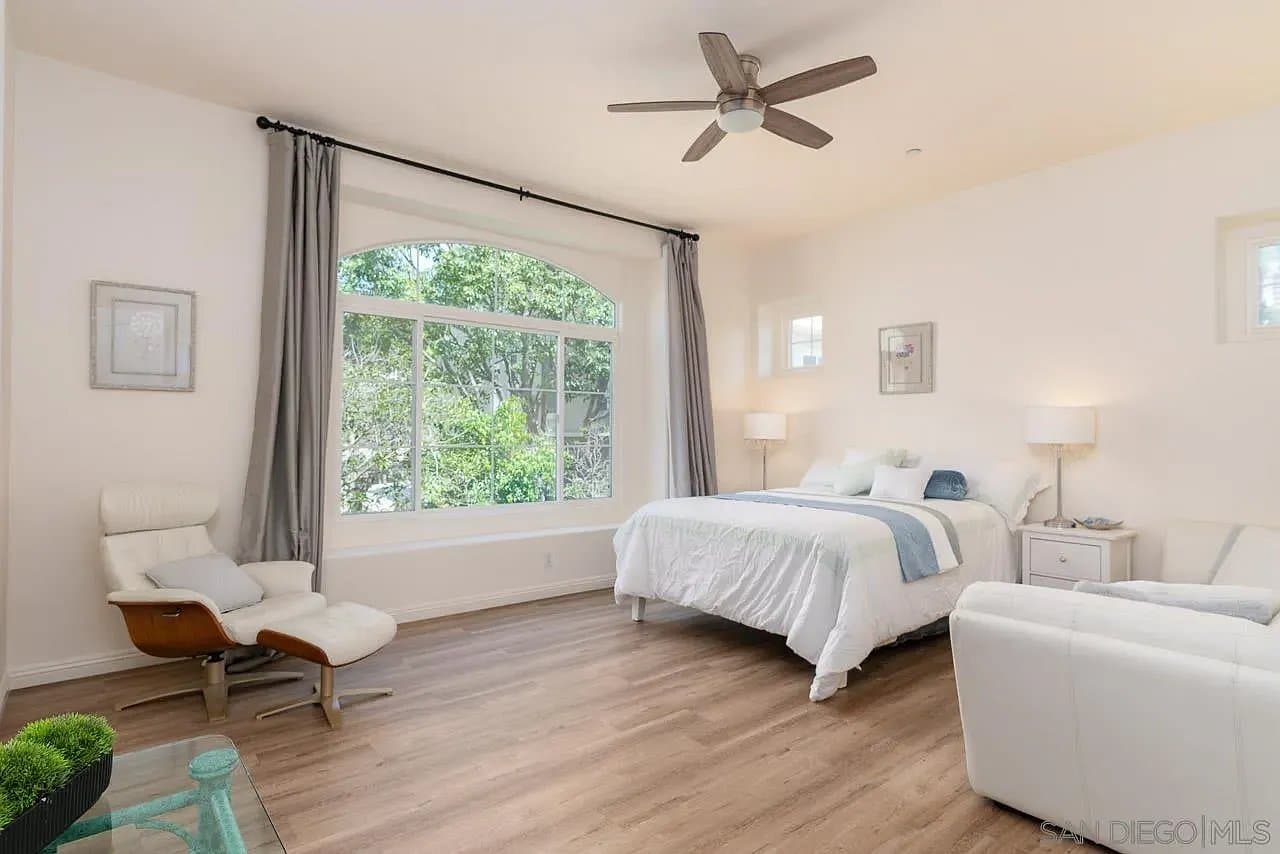 San Diego Townhome: 3822 Quarter Mile Drive, San Diego, CA, USA