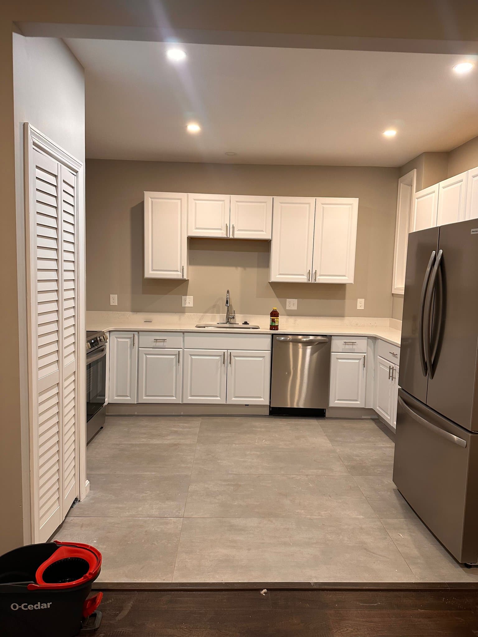 Boston Single Room: 16 Wakullah Street