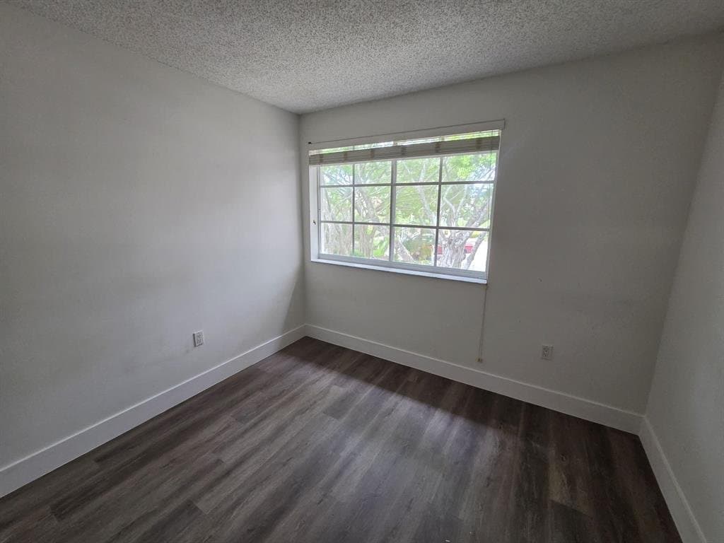 Miramar Condo: 12112 Saint Andrews Pl Florida 33025