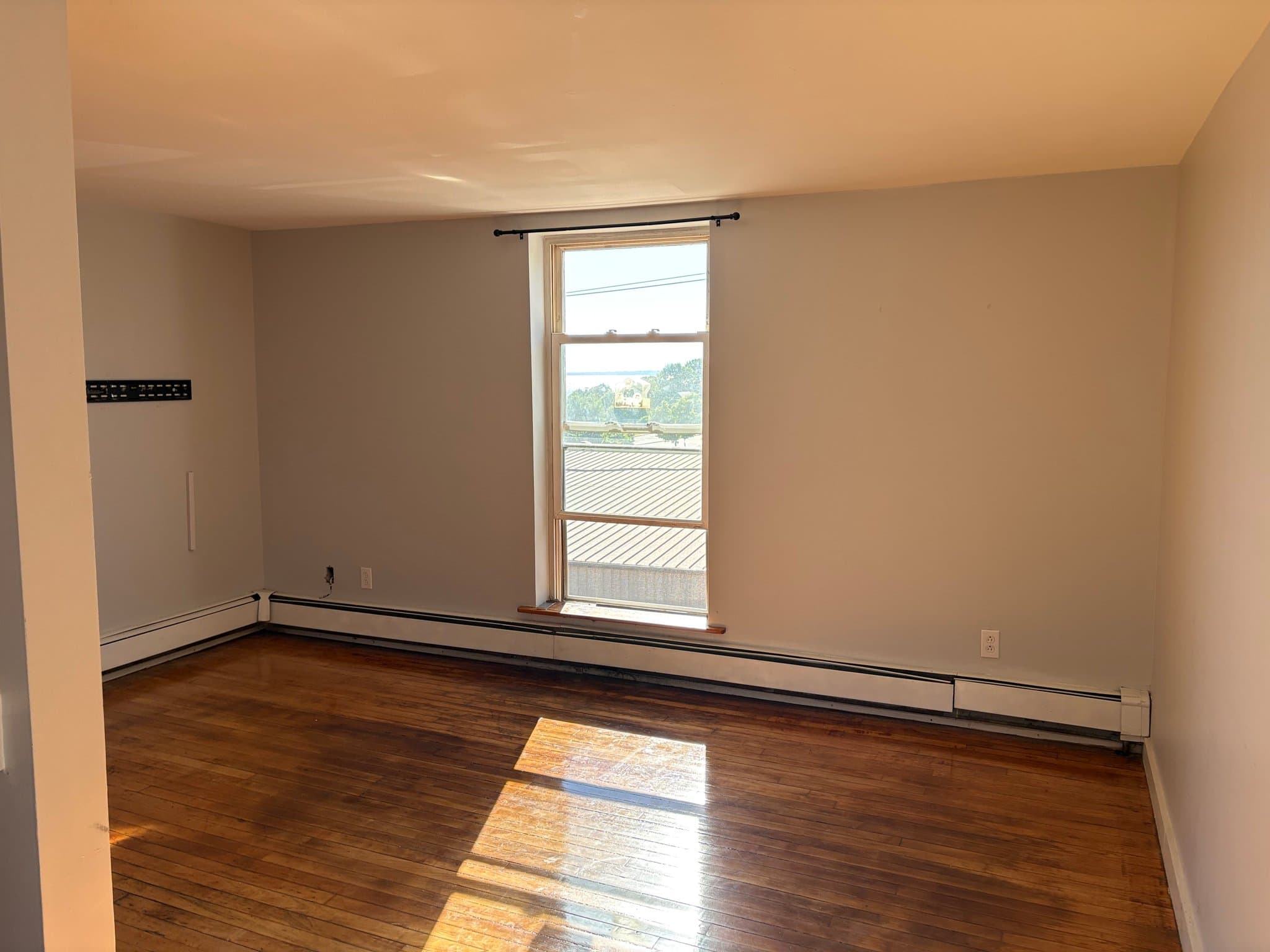 Belfast Apartment: 23 Spring Street