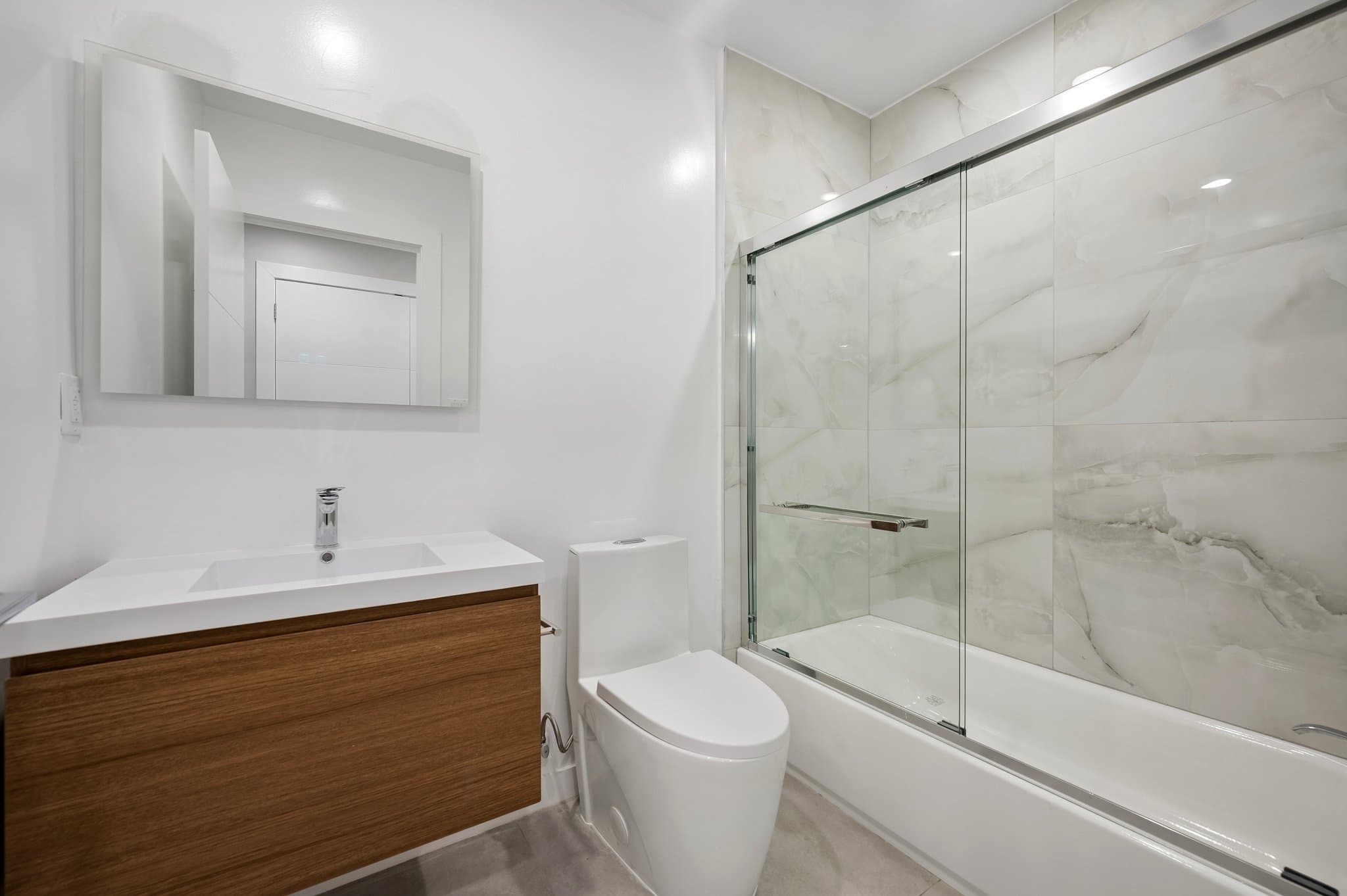 Philadelphia Apartment: 3727 Baring St, Philadelphia, PA 19104