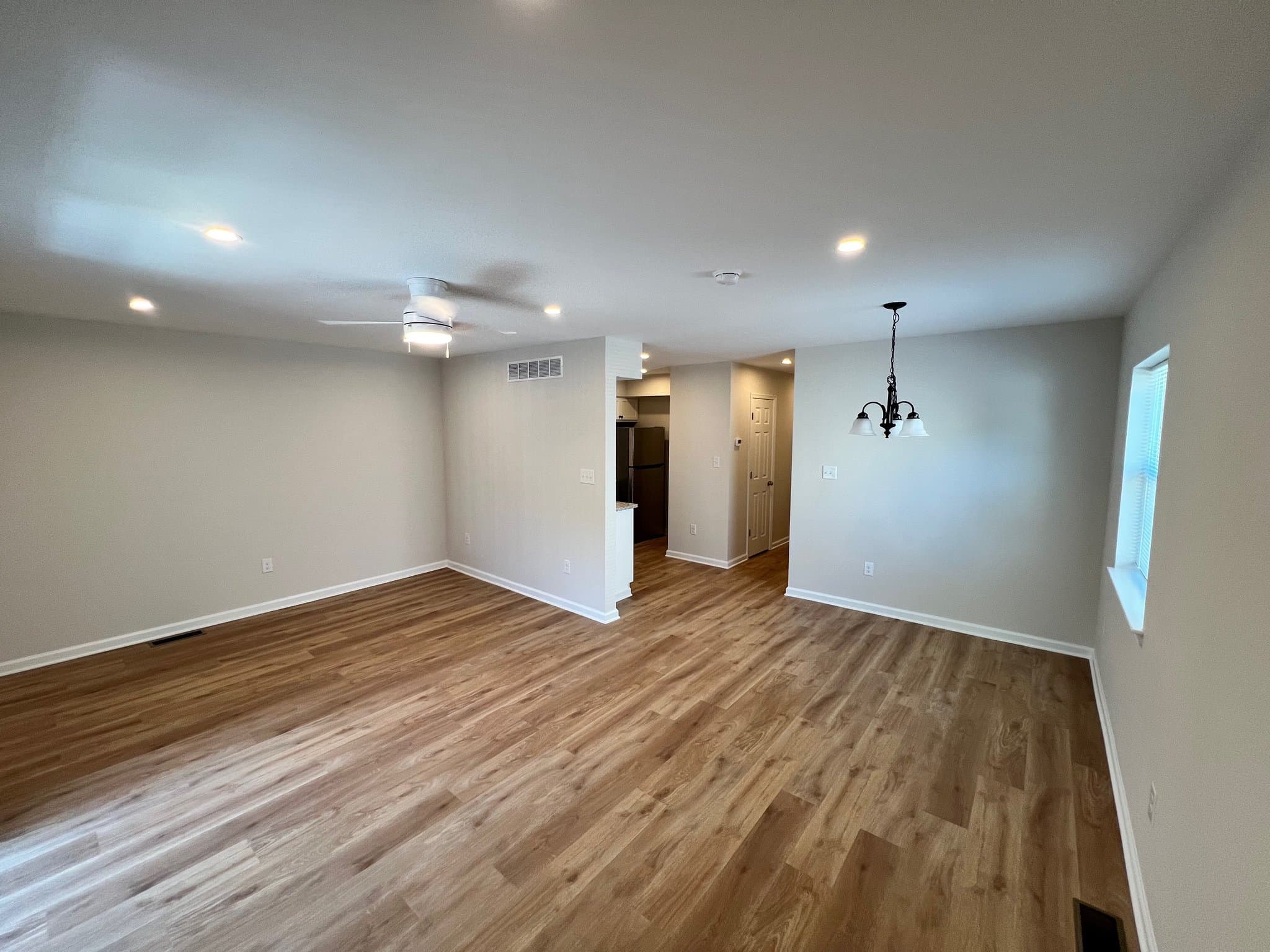 Clifton Heights Multiplex: 514 Gia Cir