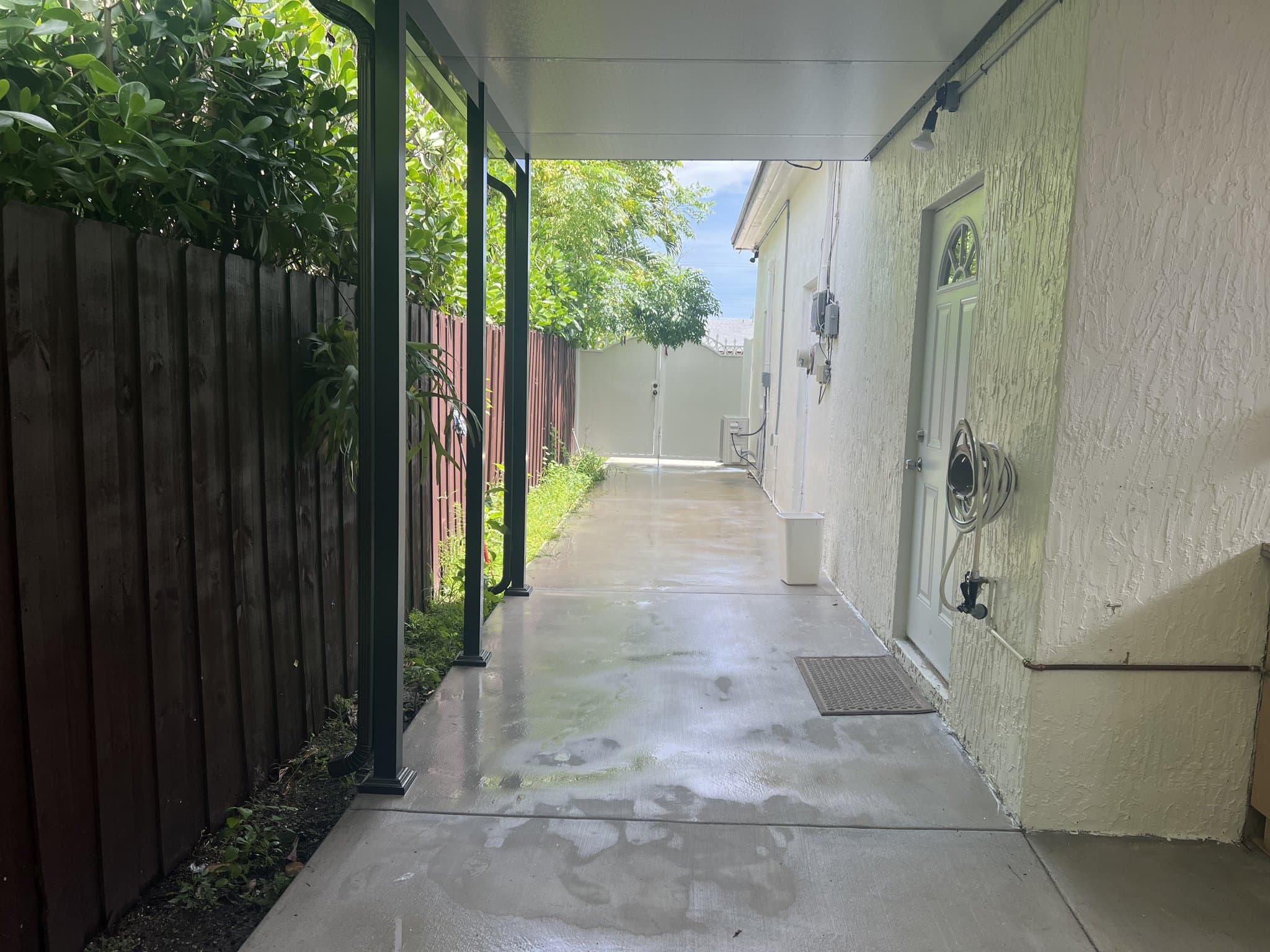 Miami House: 1412 SW 82nd Ct # 2