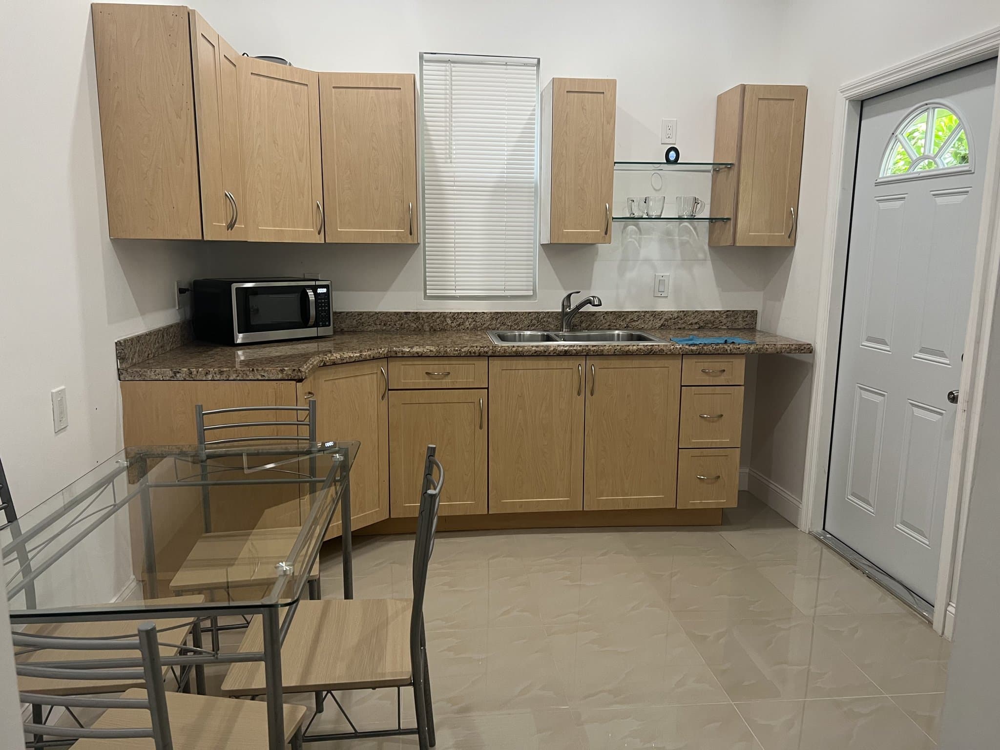 Miami House: 1412 SW 82nd Ct # 2