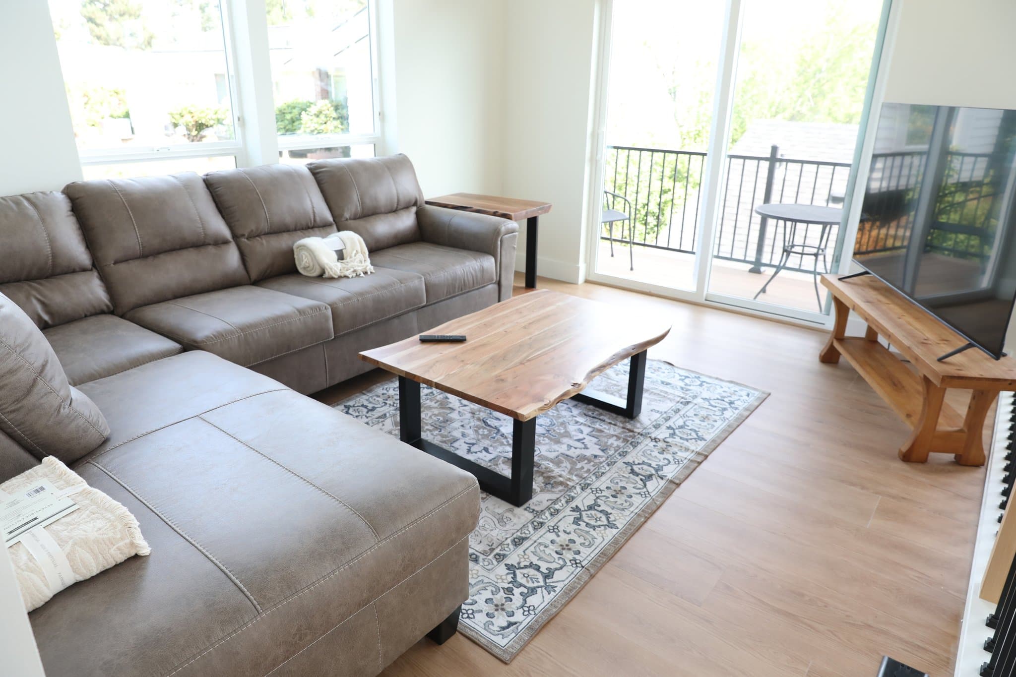 Happy Valley House: 12907 SE Ridgecrest Rd