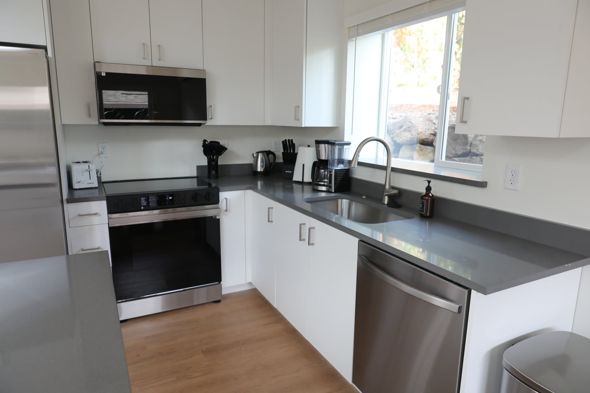 Happy Valley House: 12907 SE Ridgecrest Rd