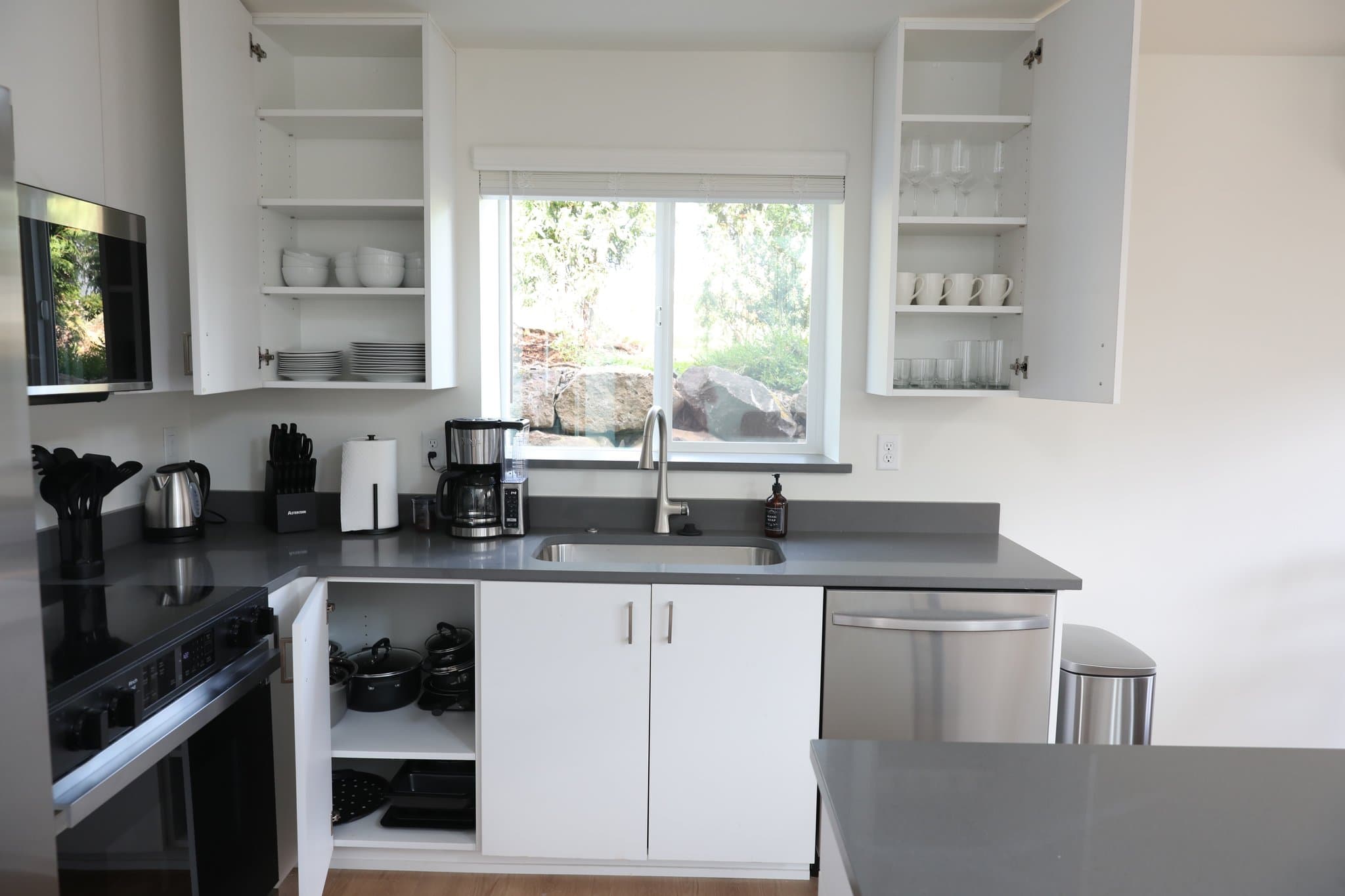 Happy Valley House: 12907 SE Ridgecrest Rd
