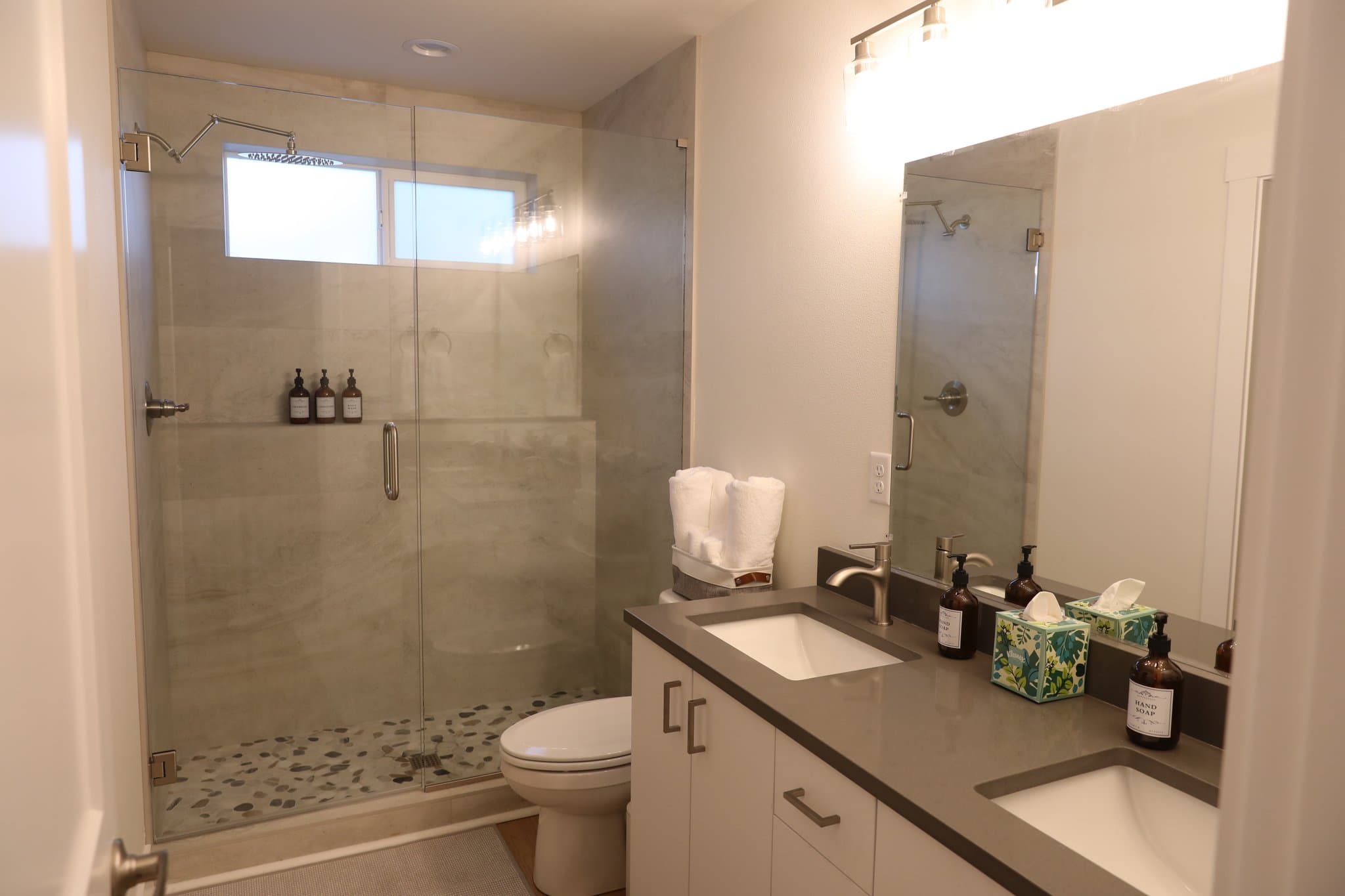 Happy Valley House: 12907 SE Ridgecrest Rd