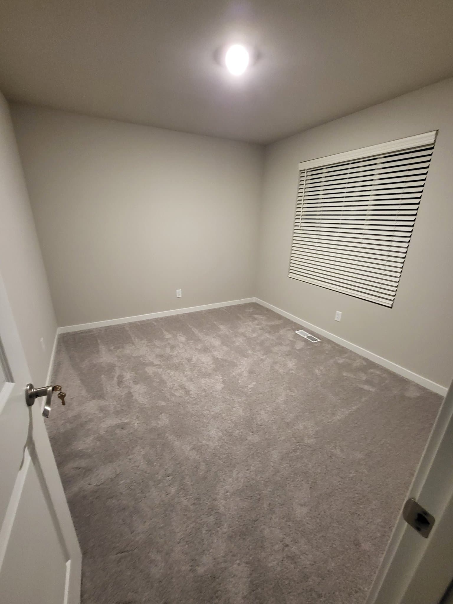 Tacoma Single Room: 5203 E L St