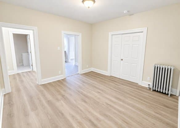Englewood Apartment: 191 1st St