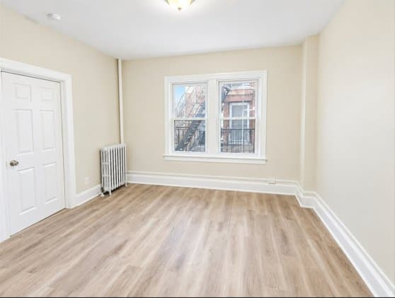 Englewood Apartment: 191 1st St