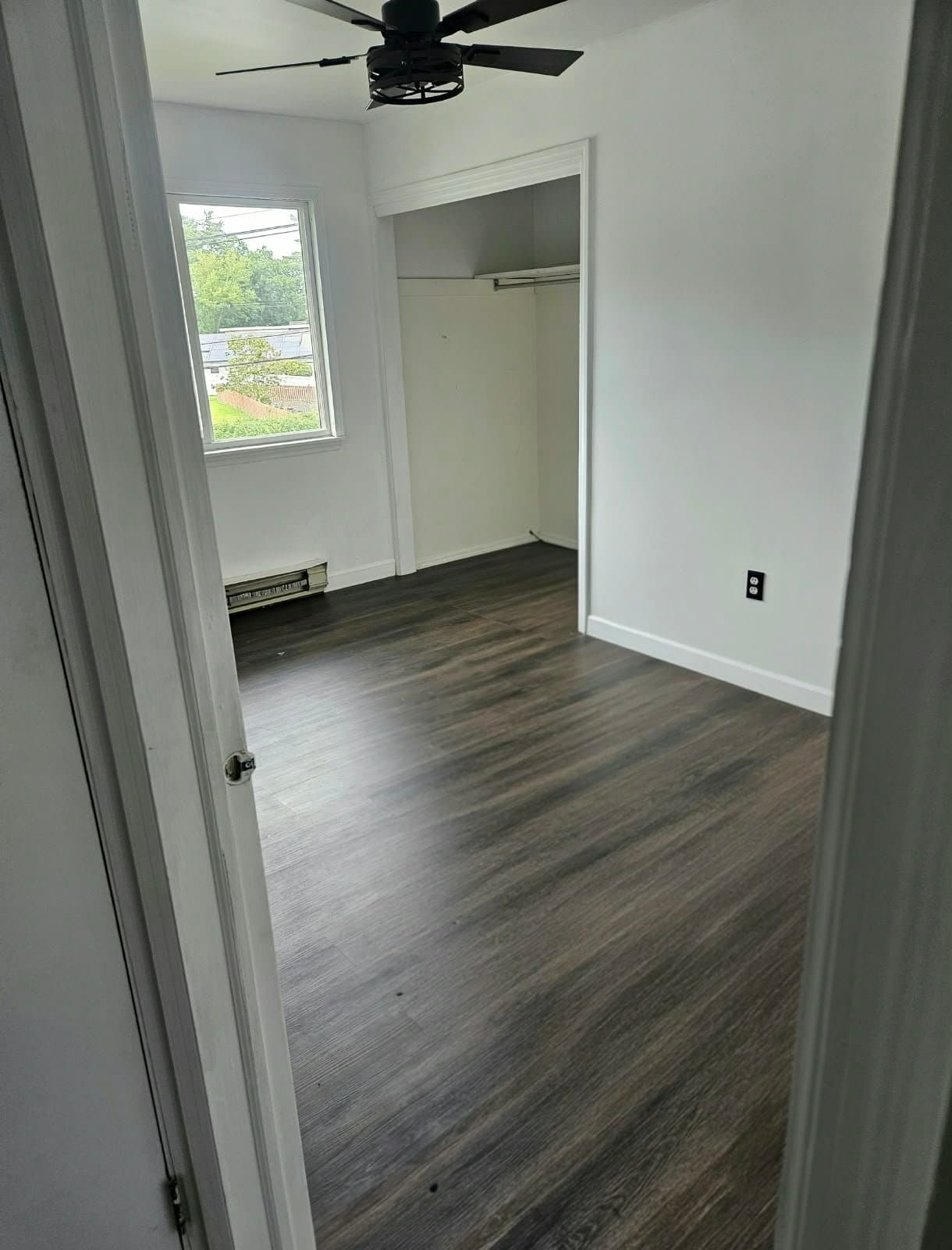 Montague Condo: 216 F Lake Shore North