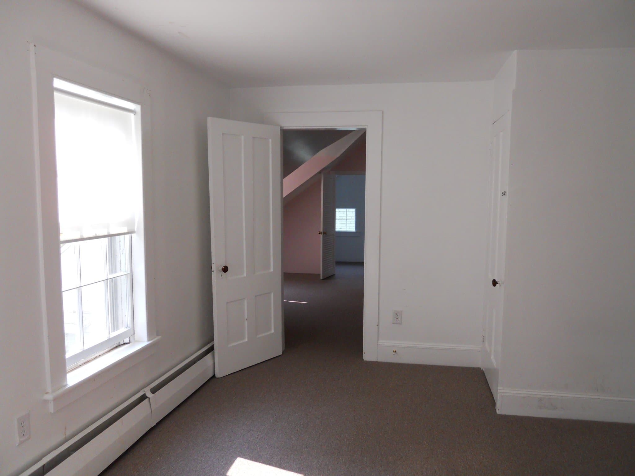 NEWFIELDS House: 66 PISCASSIC RD