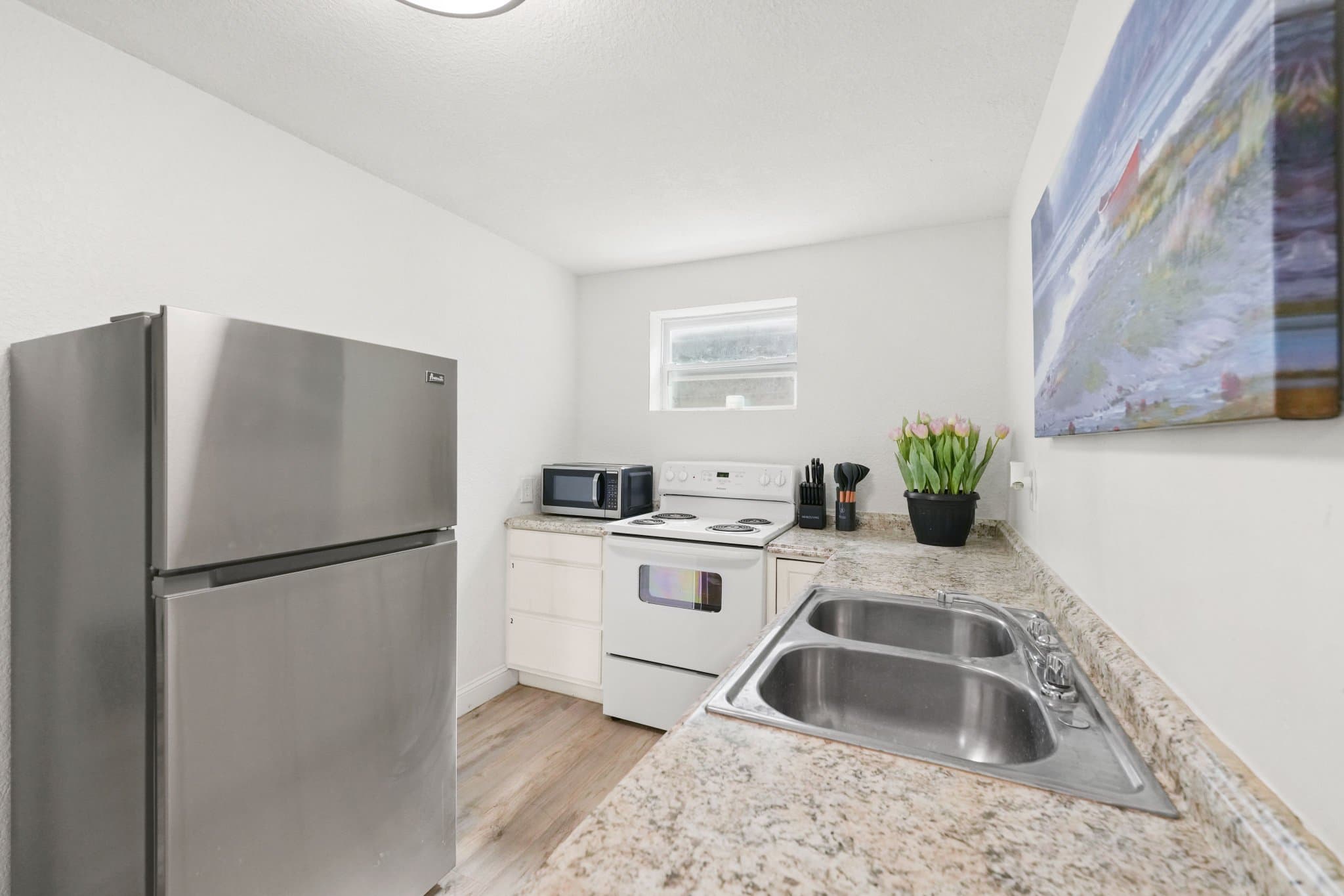 Jacksonville Single Room: 6878 Lenox Avenue