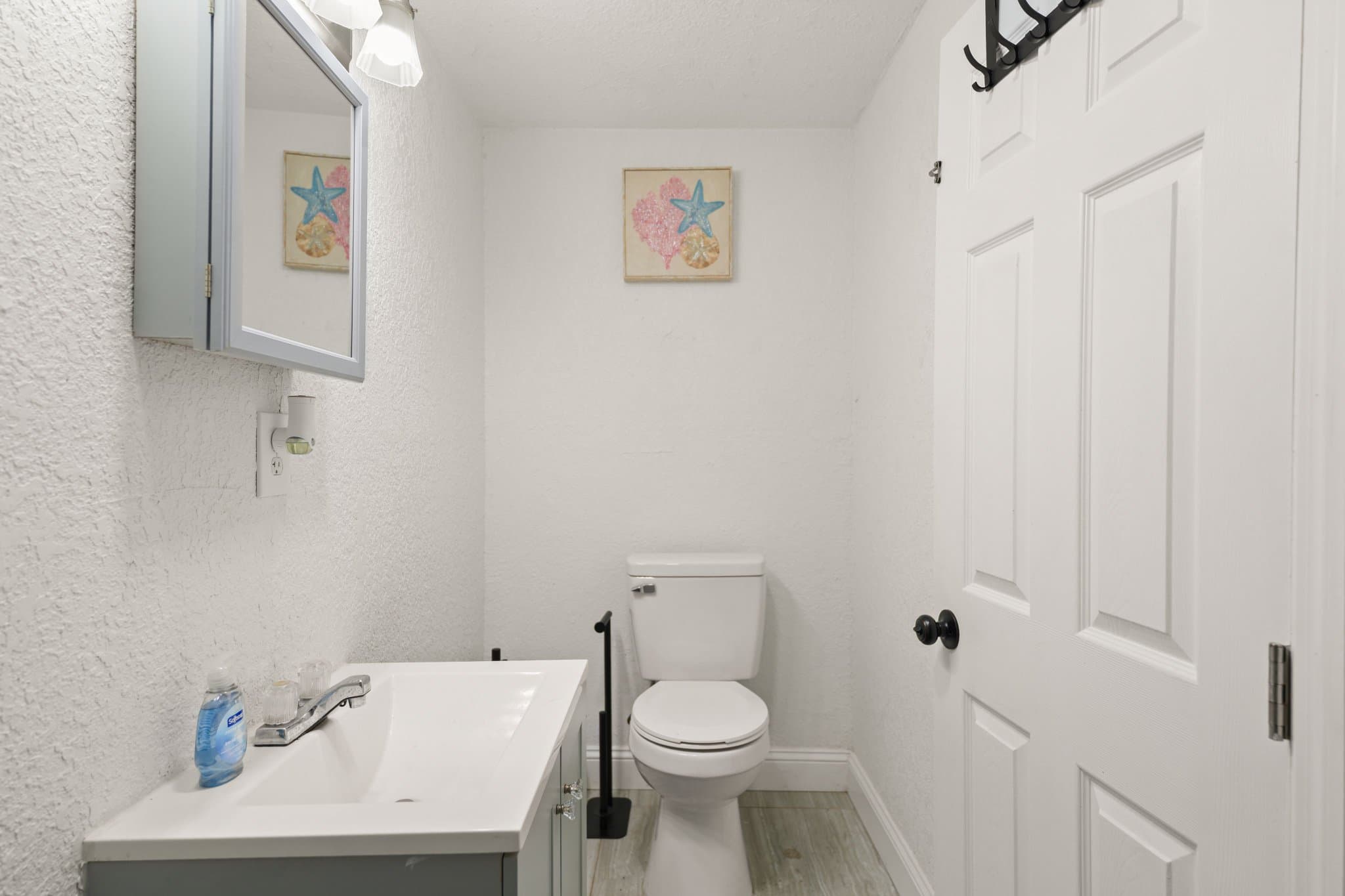 Jacksonville Single Room: 6878 Lenox Avenue